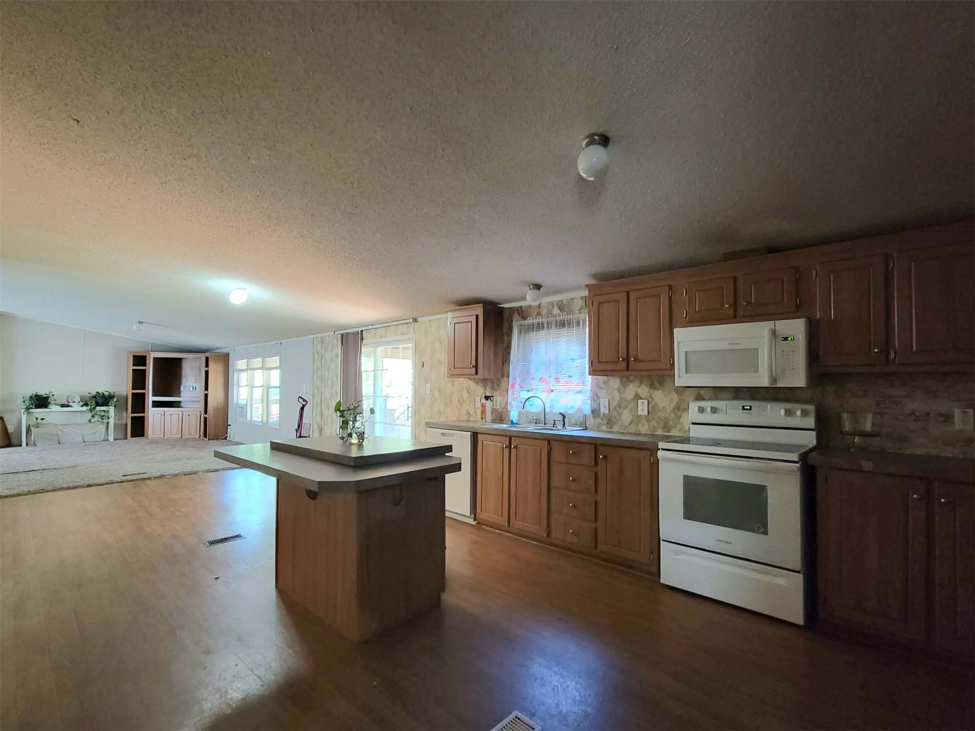 302 E Schley Street Vian OK 74962