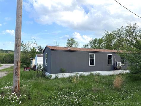 614 Hughes Street Stringtown OK 74569