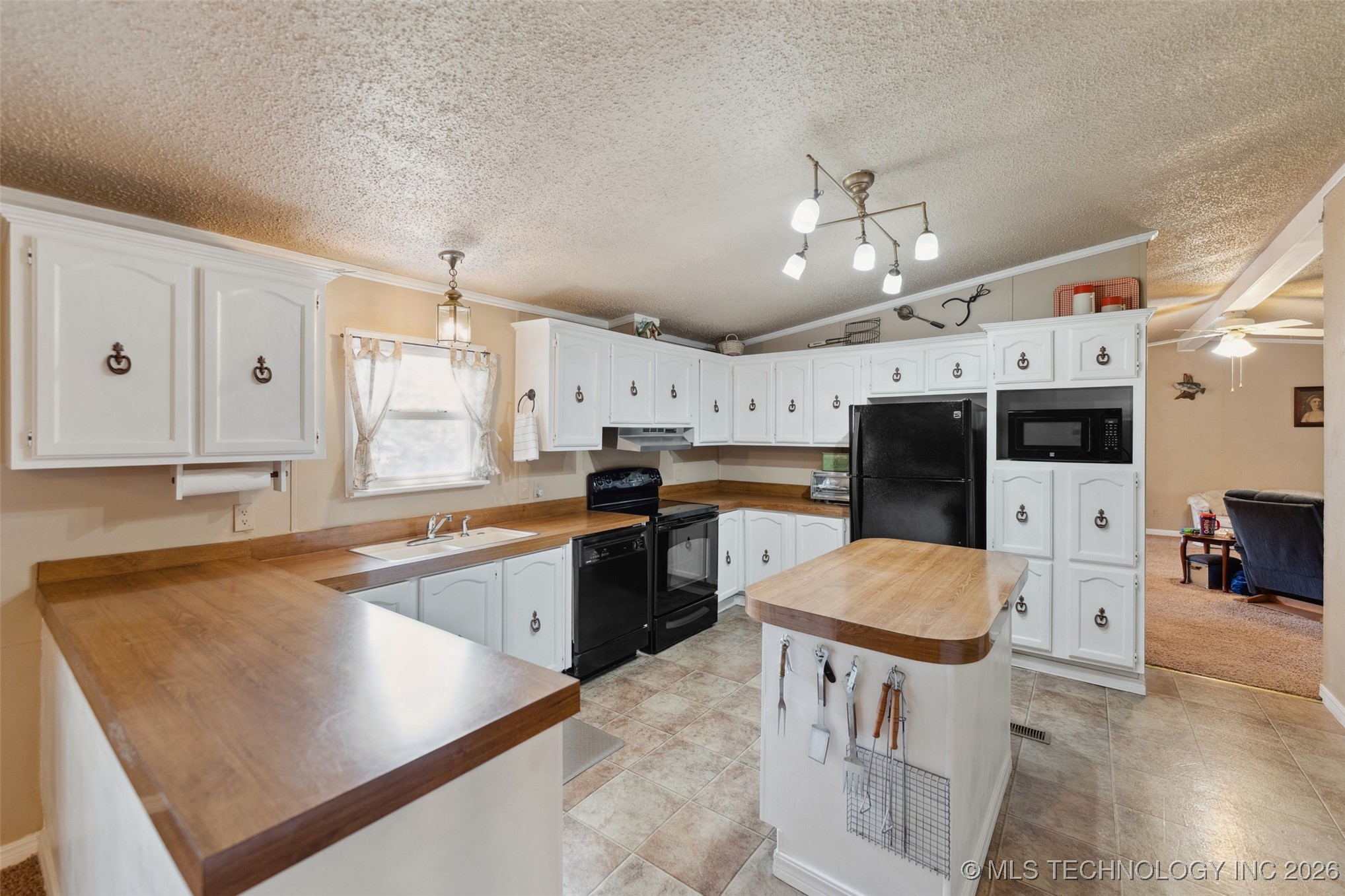 5038 E 422 Road Adair OK 74330