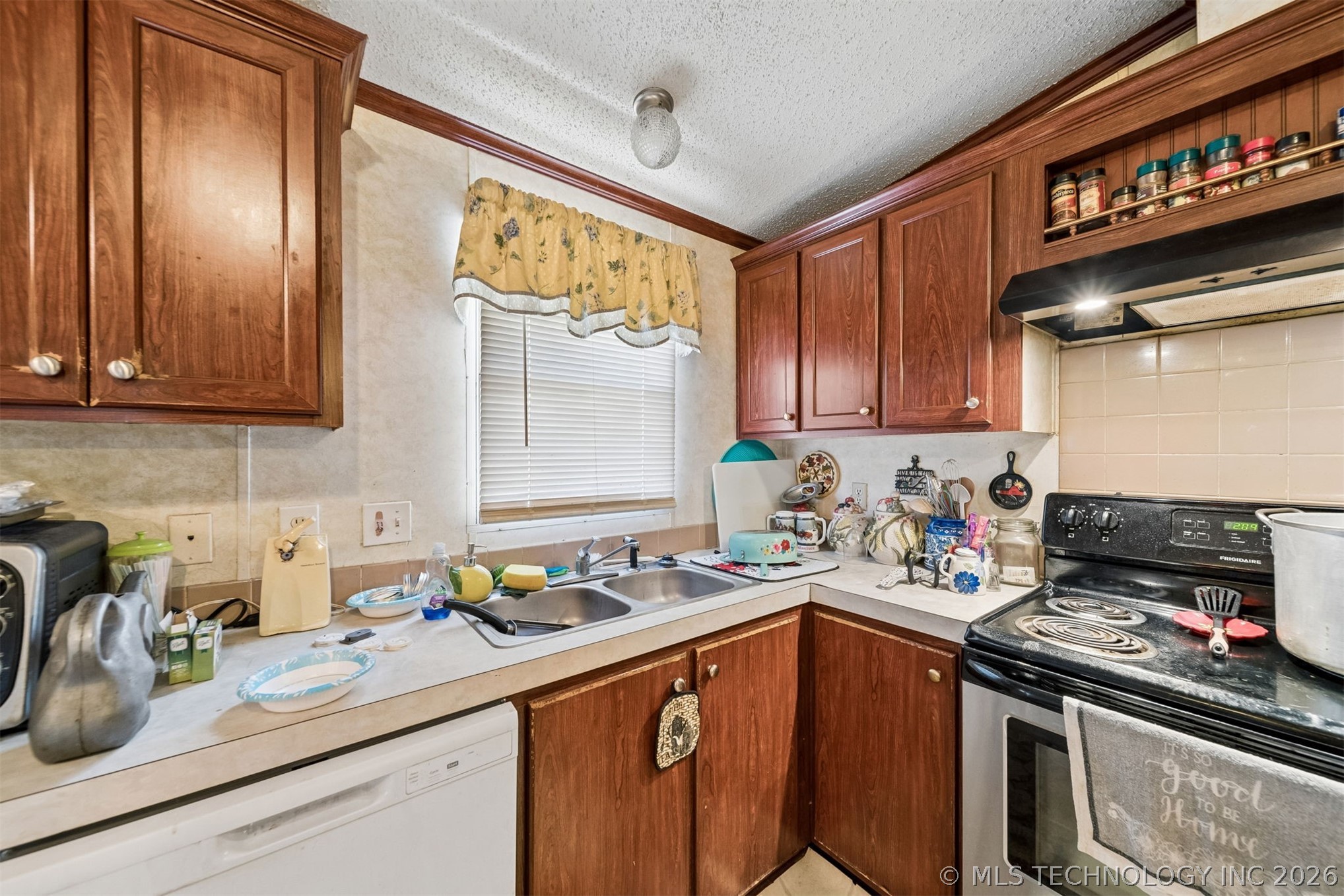 422 N Gibson Dustin OK 74839