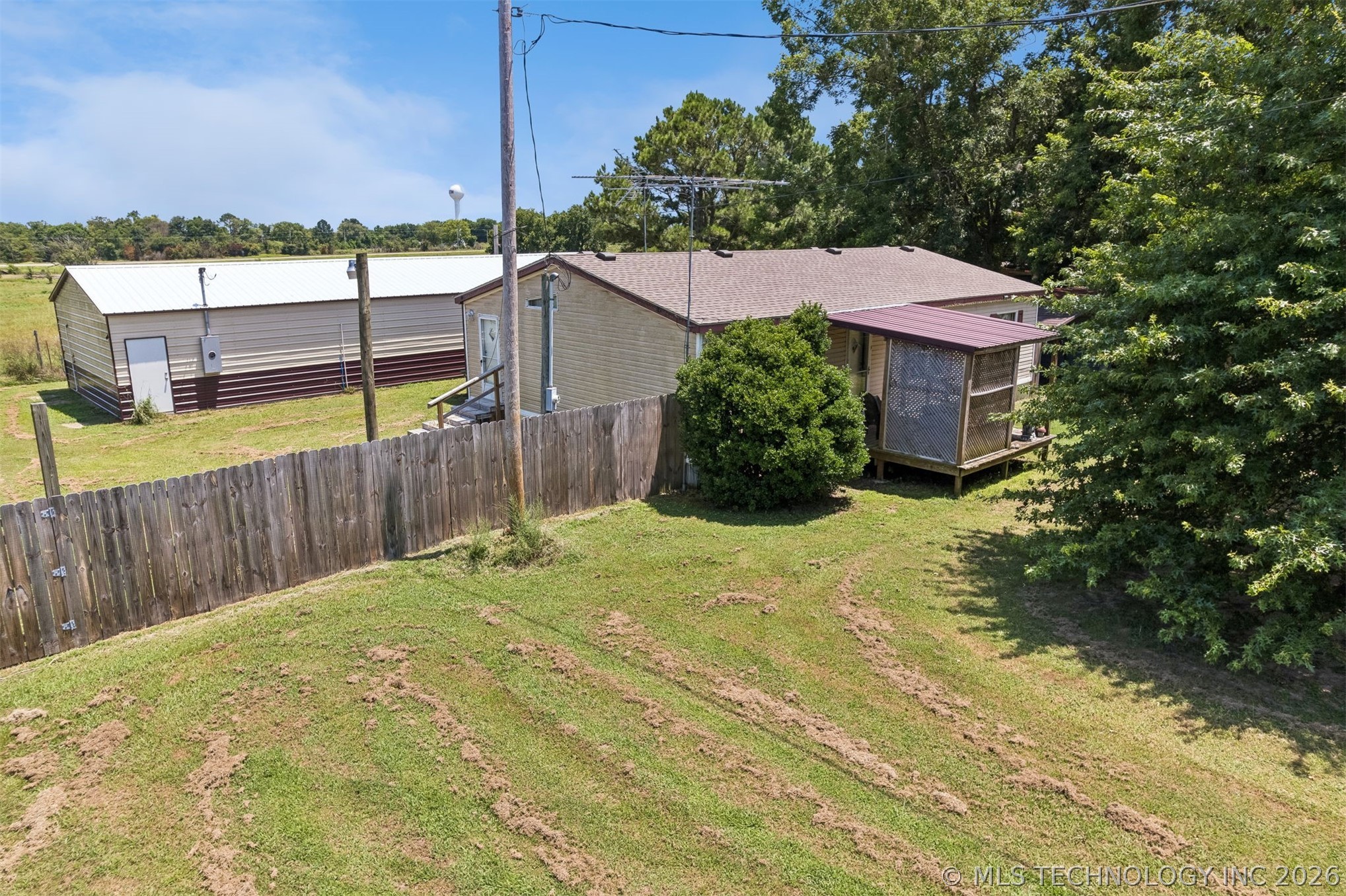 422 N Gibson Dustin OK 74839
