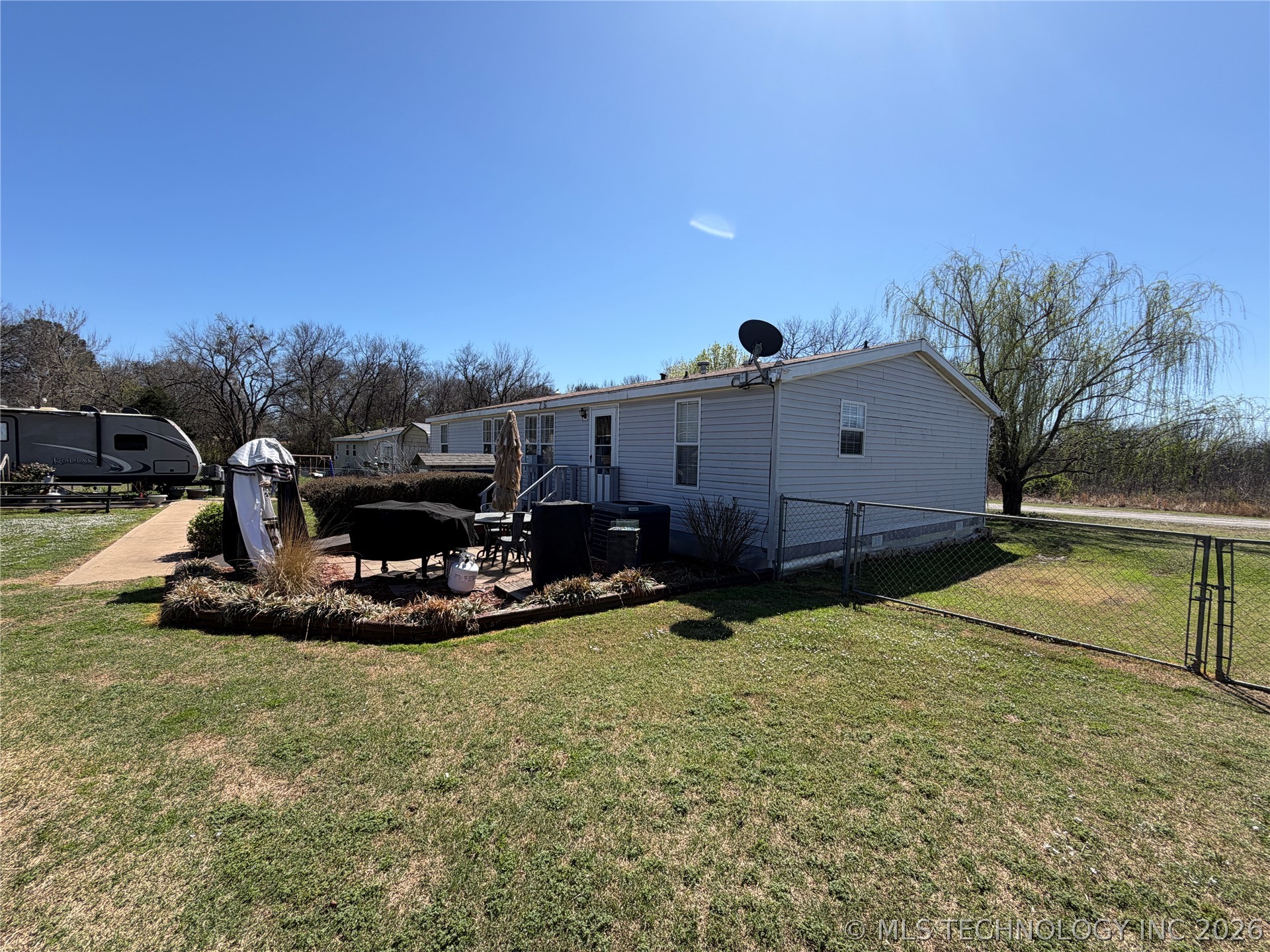 608 W Curtis Calera OK 74730
