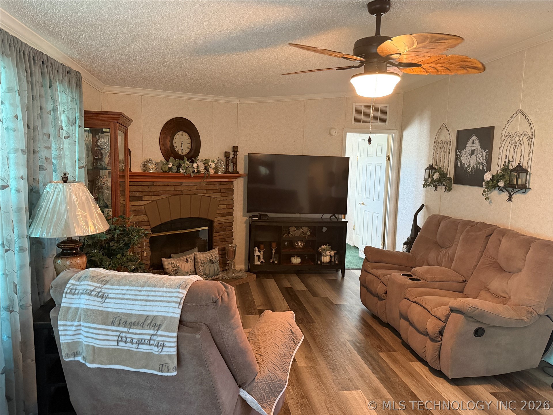 608 W Curtis Calera OK 74730