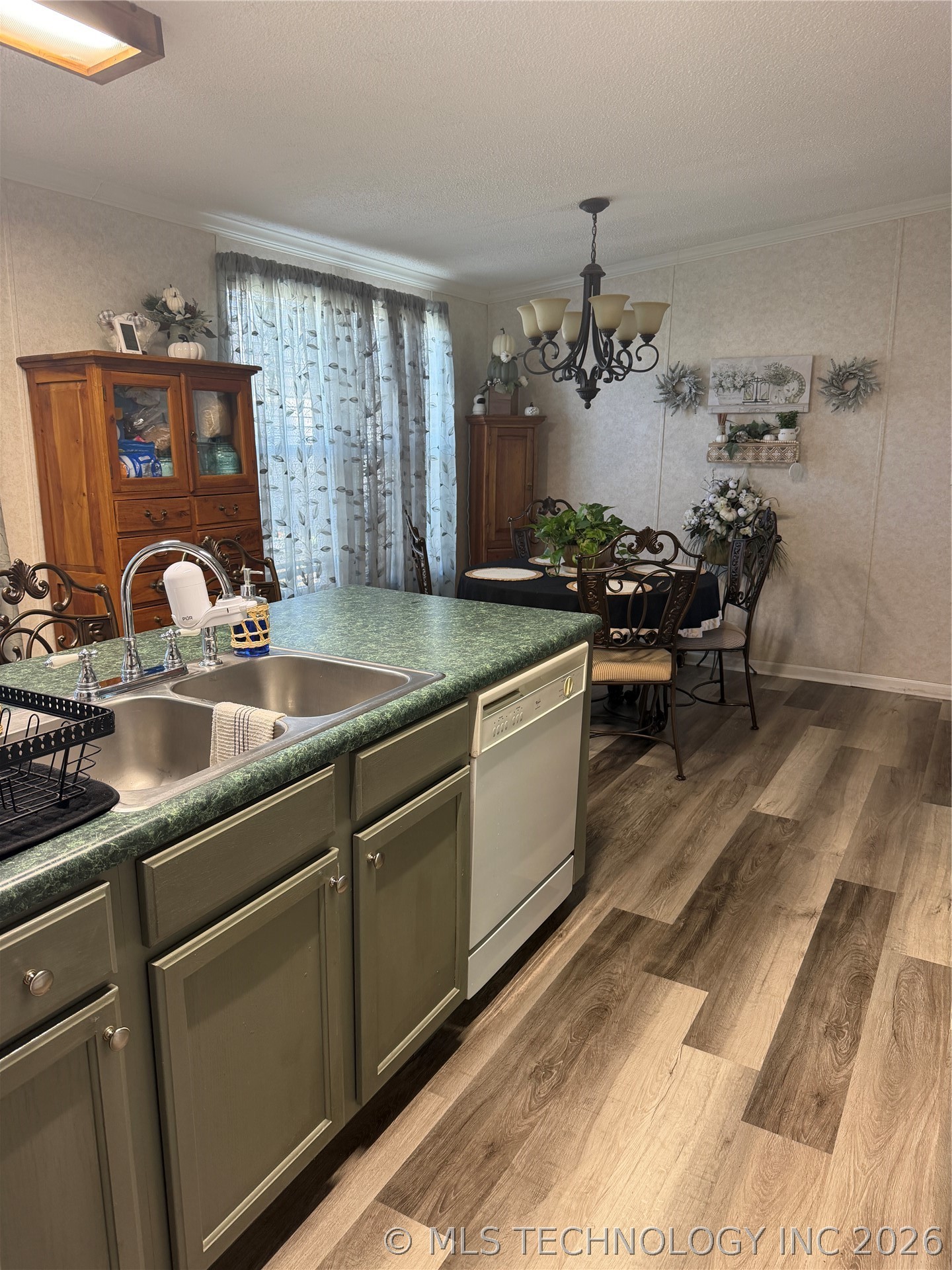 608 W Curtis Calera OK 74730