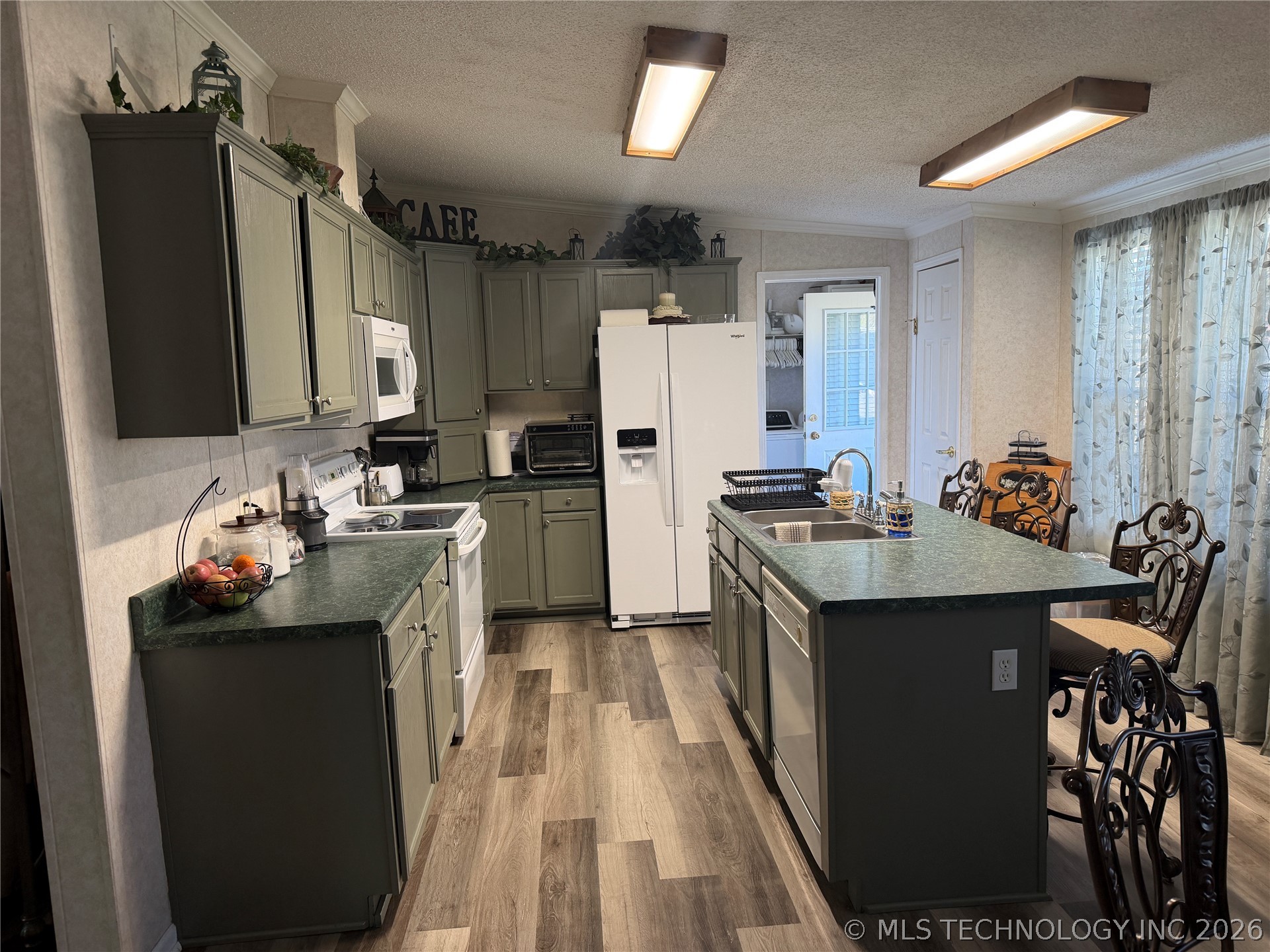 608 W Curtis Calera OK 74730