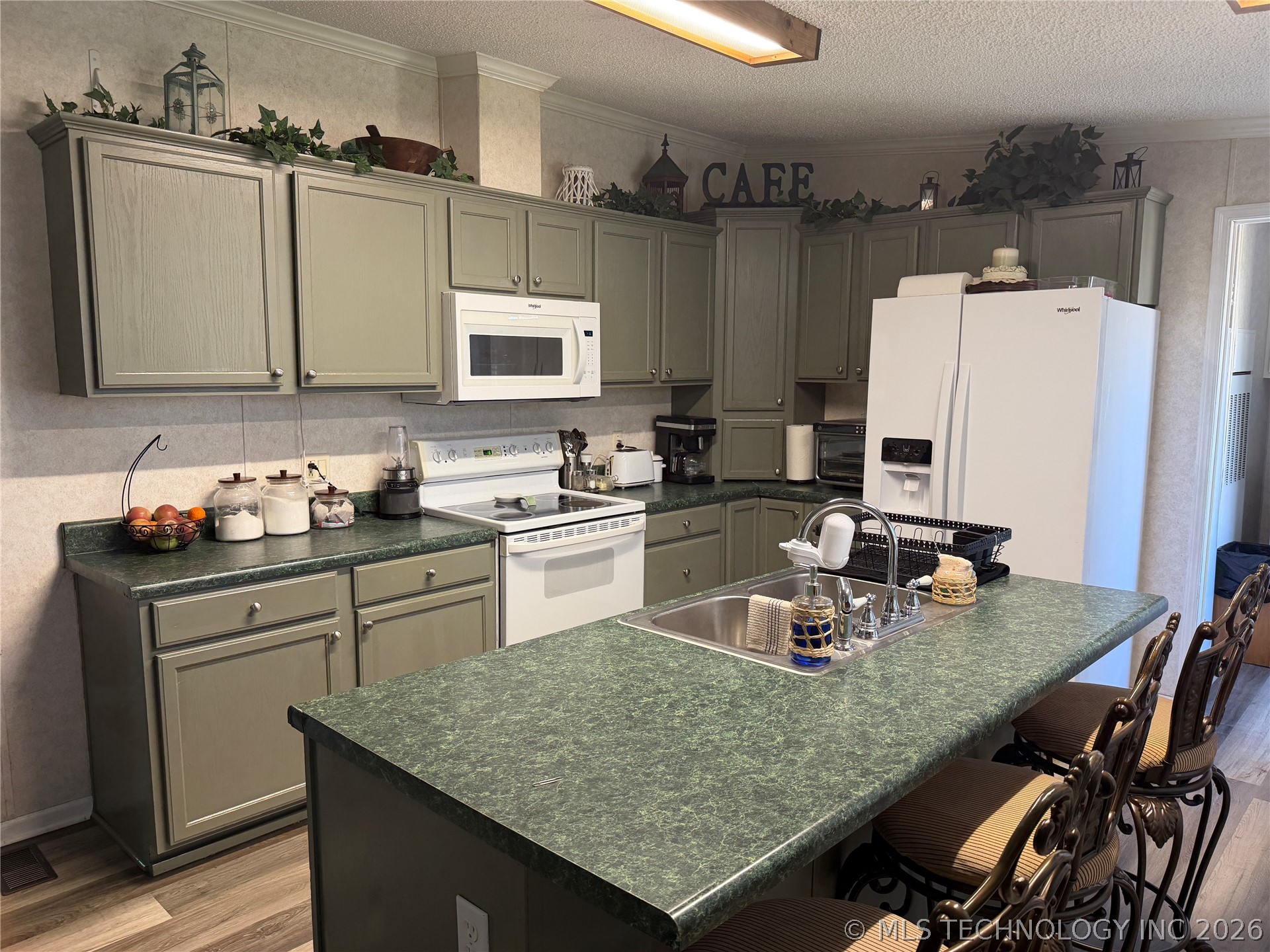 608 W Curtis Calera OK 74730