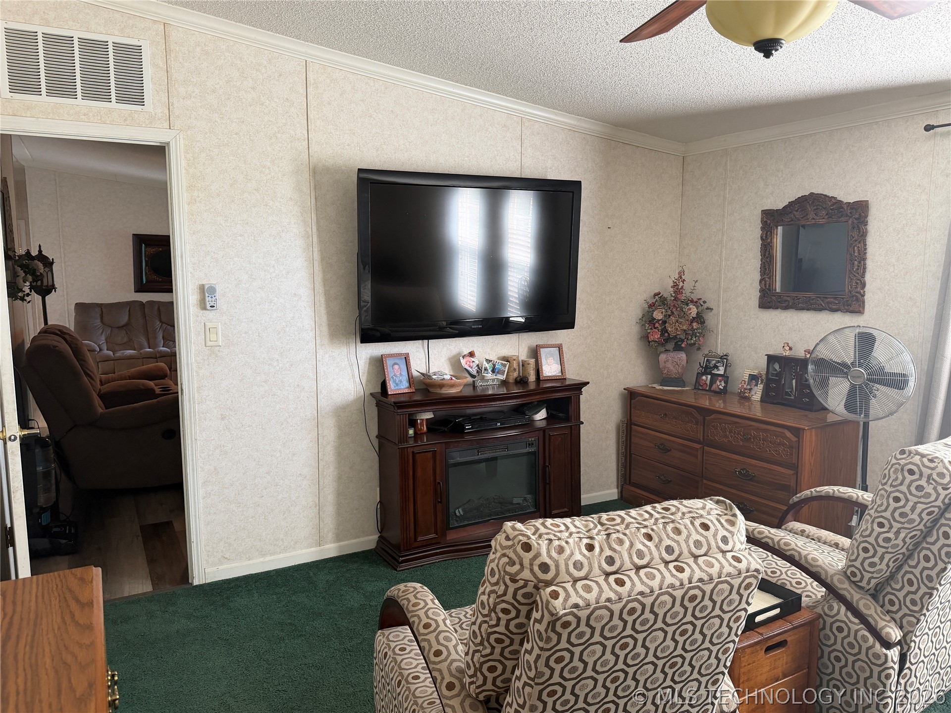 608 W Curtis Calera OK 74730