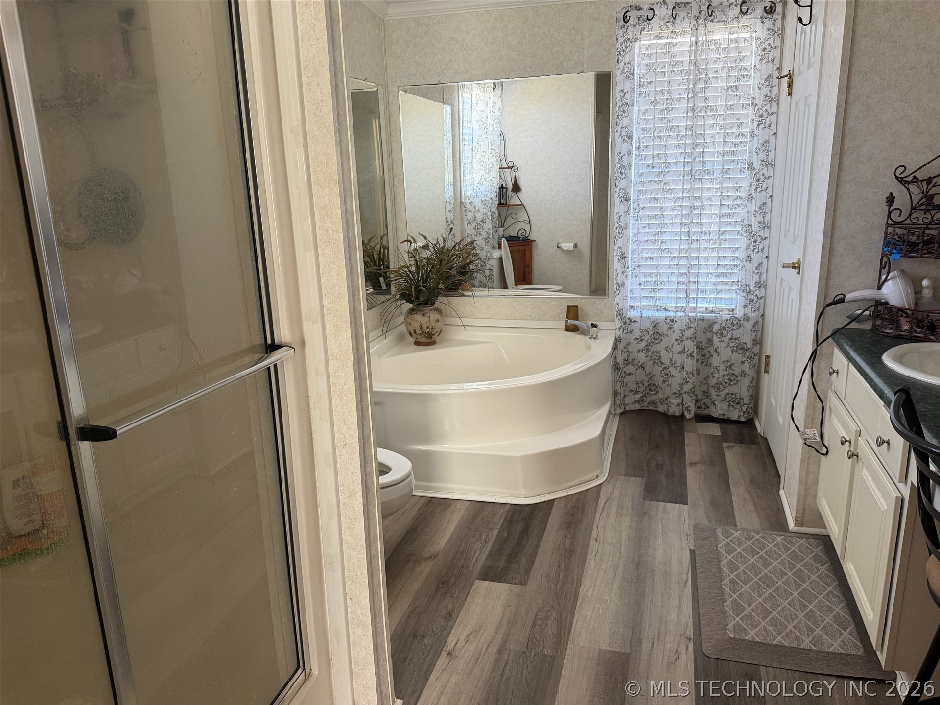 608 W Curtis Calera OK 74730
