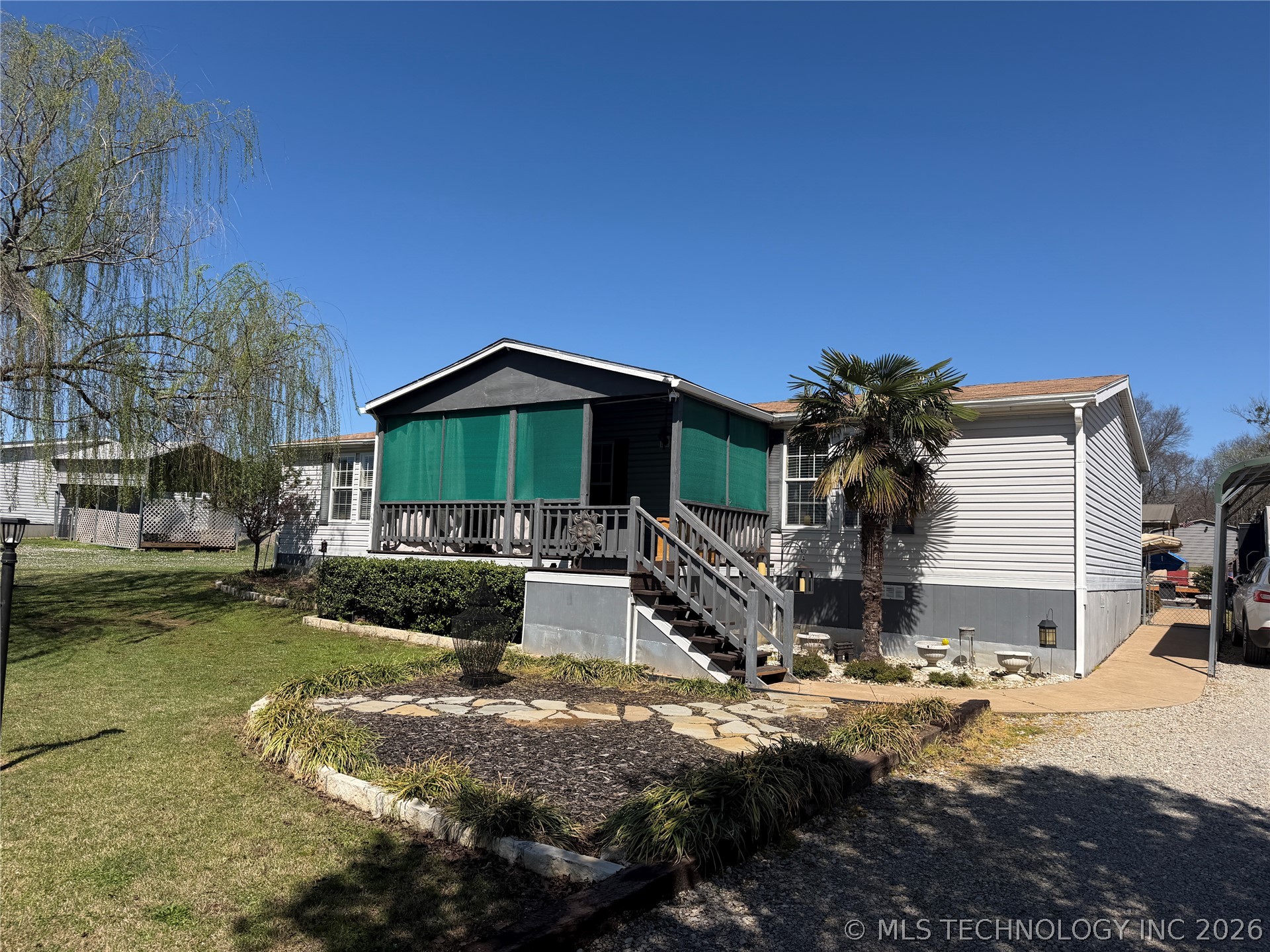 608 W Curtis Calera OK 74730