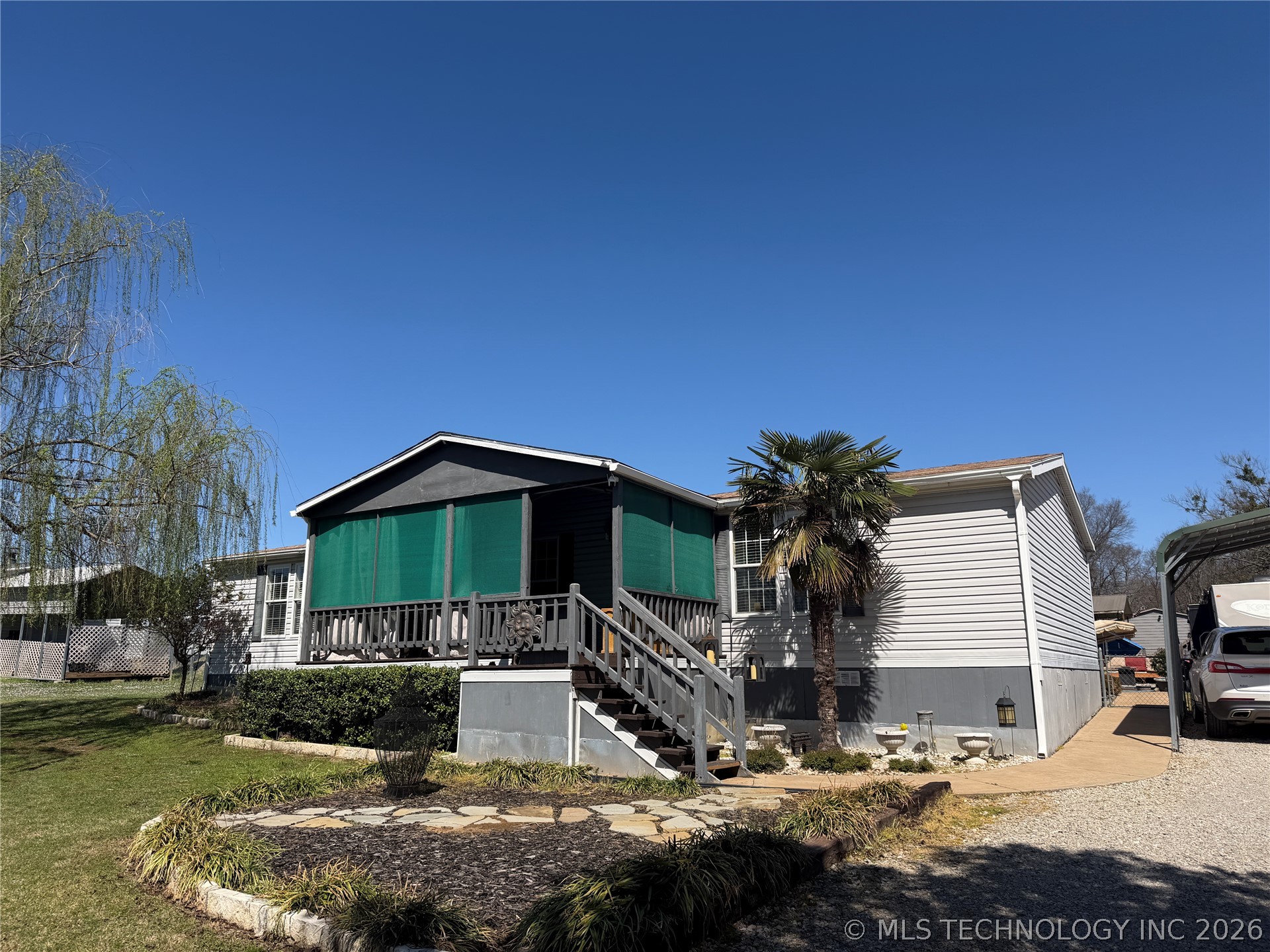 608 W Curtis Calera OK 74730
