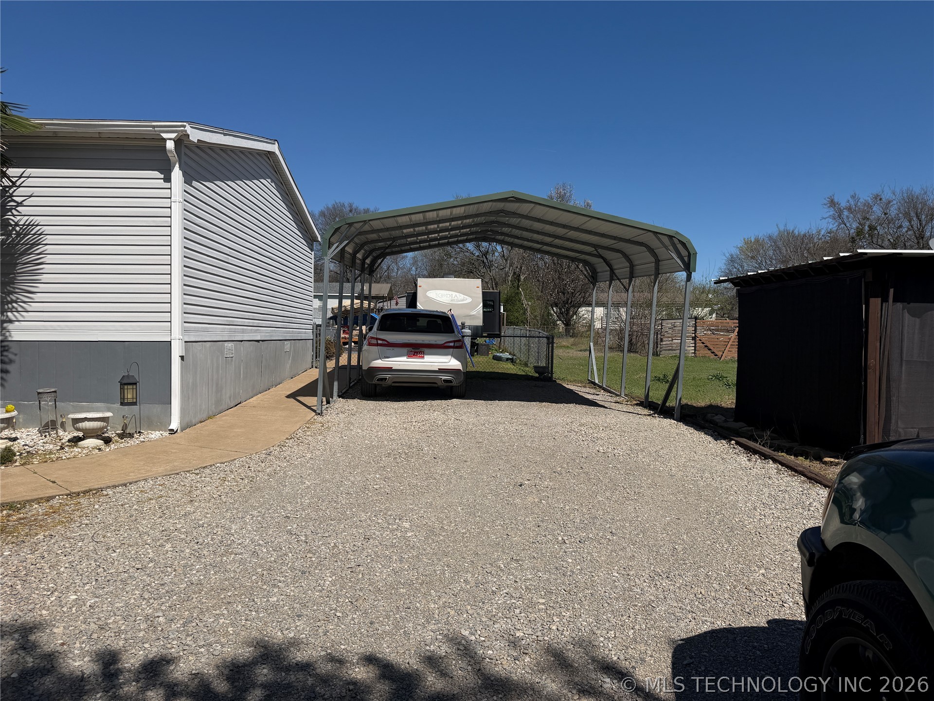 608 W Curtis Calera OK 74730