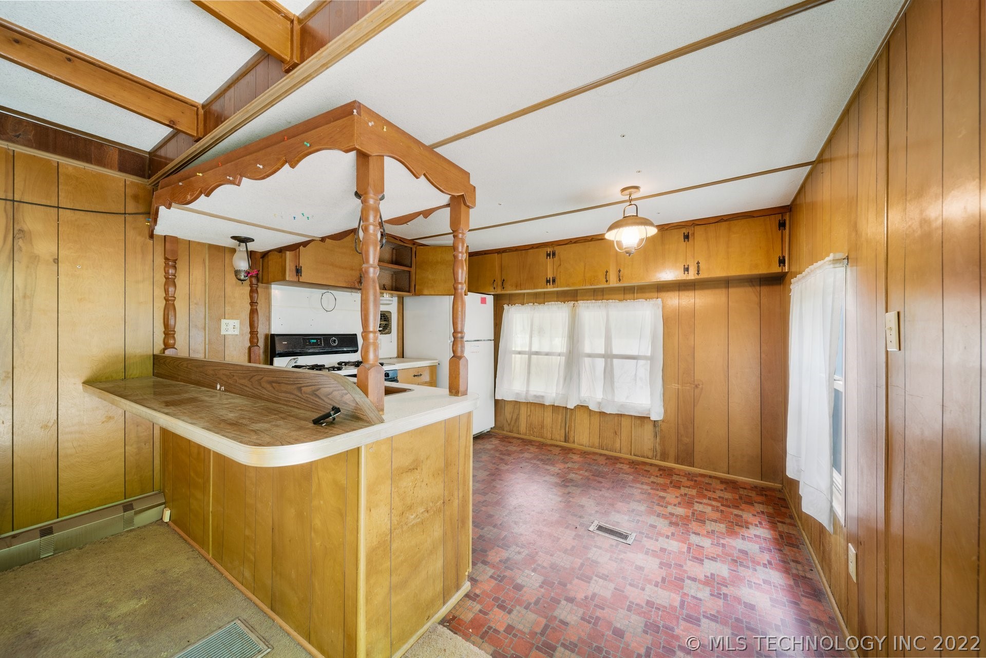 912 S Freeman Avenue Hominy OK 74035