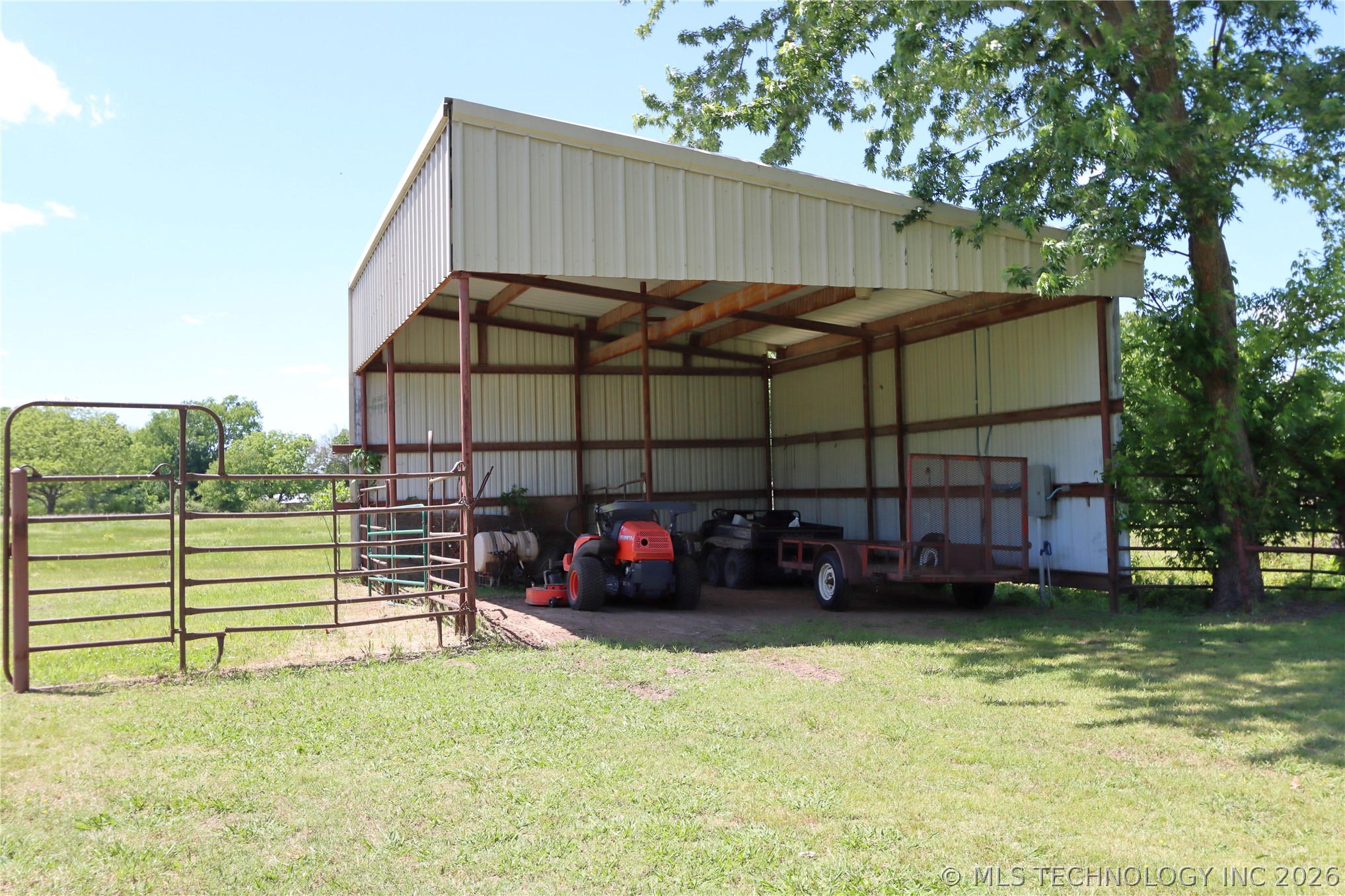 32632 E 710 Road Wagoner OK 74467