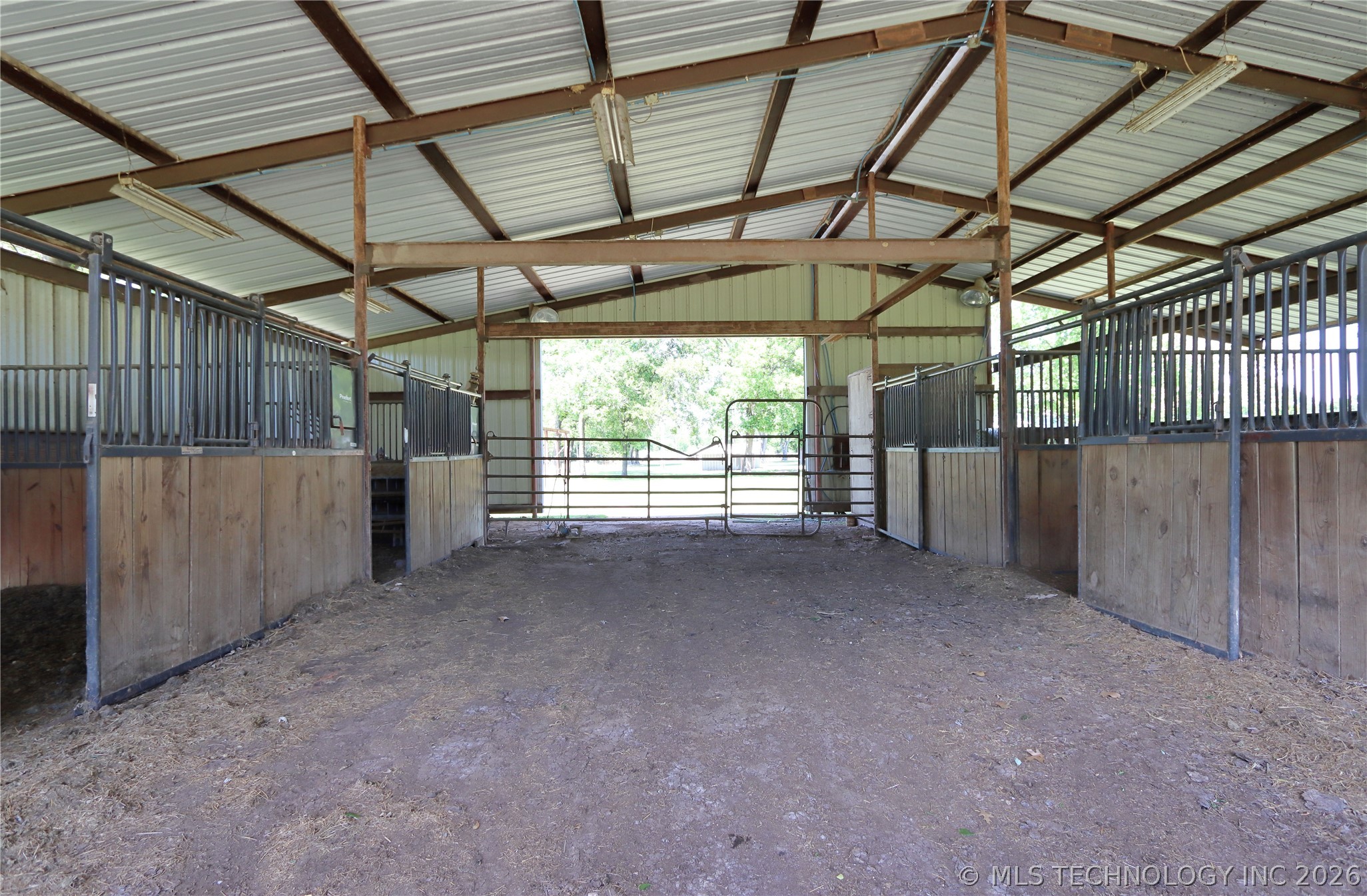 32632 E 710 Road Wagoner OK 74467