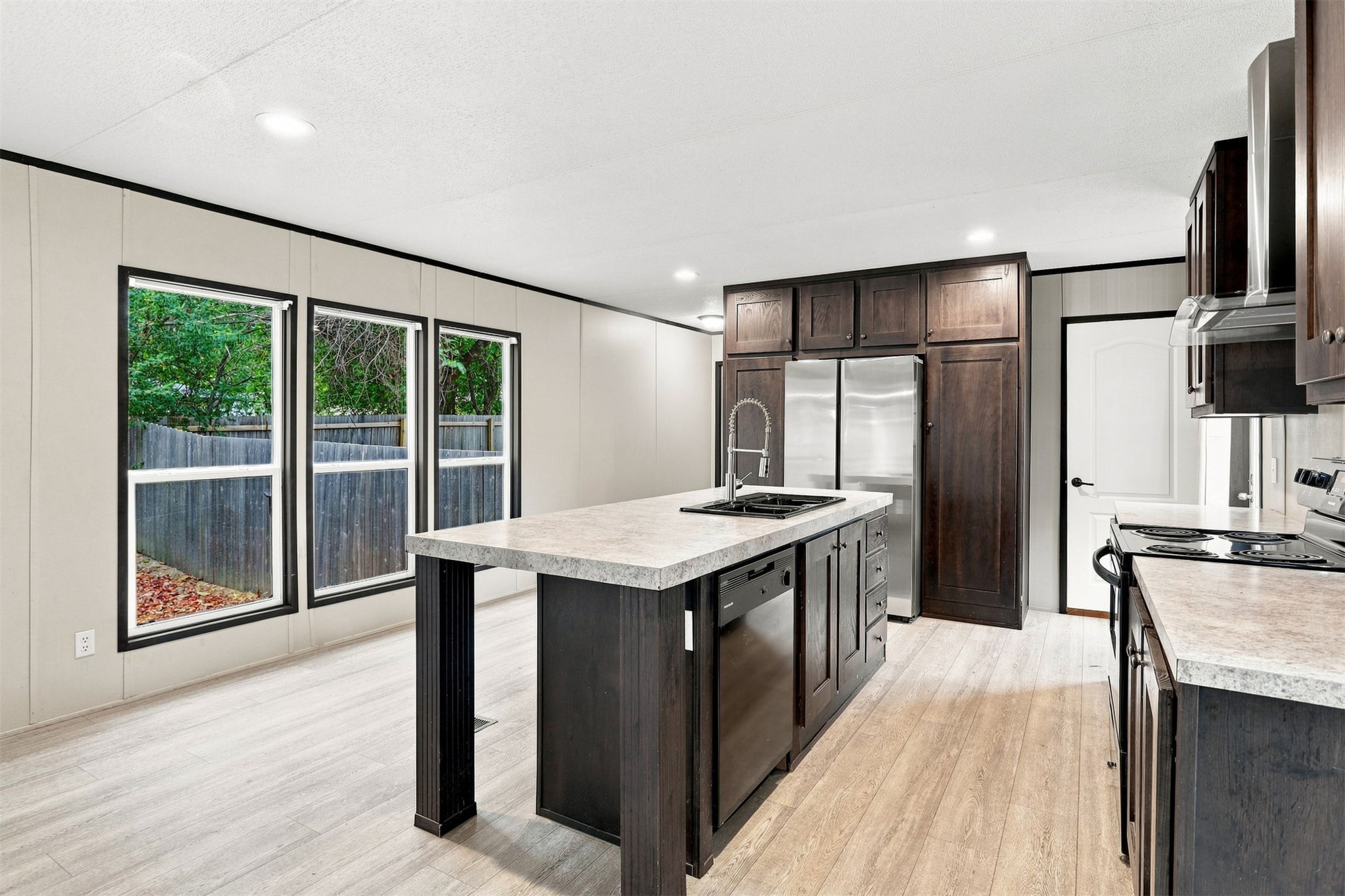 809 Burney Street Colbert OK 74733