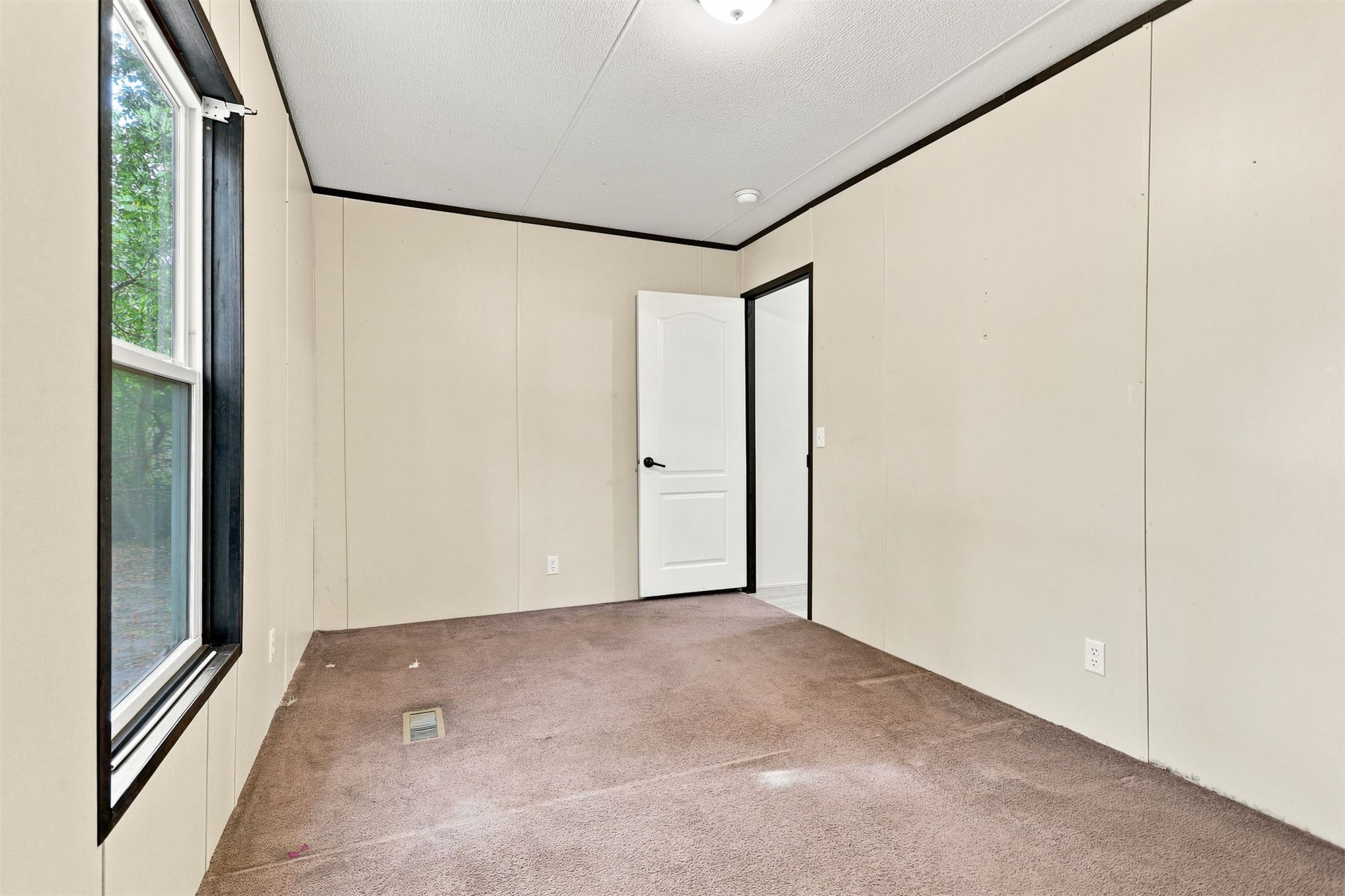 809 Burney Street Colbert OK 74733