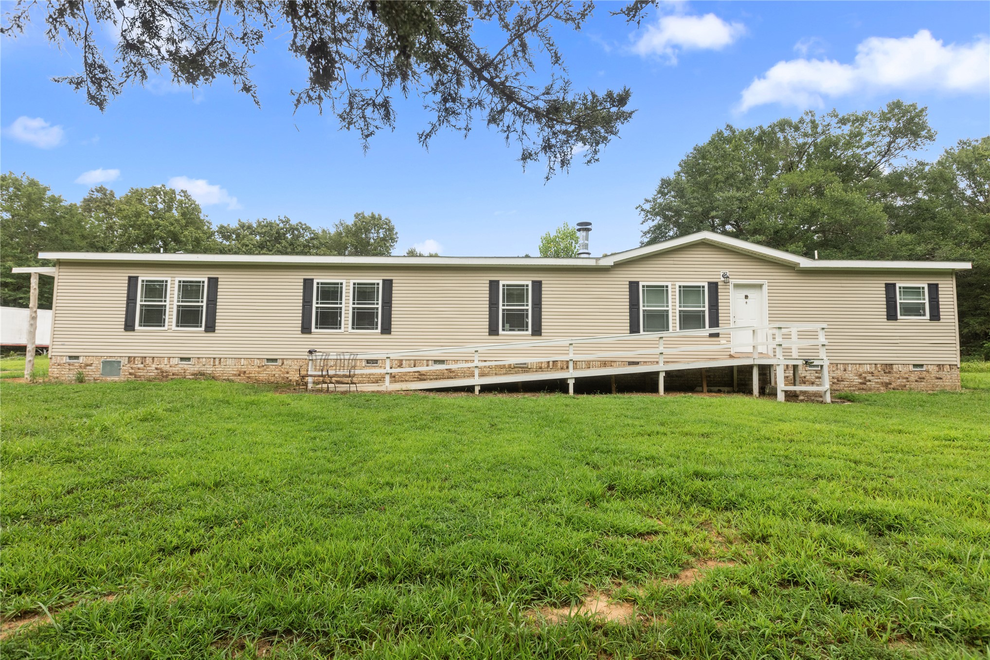 1800 2110 Road Hugo OK 74743