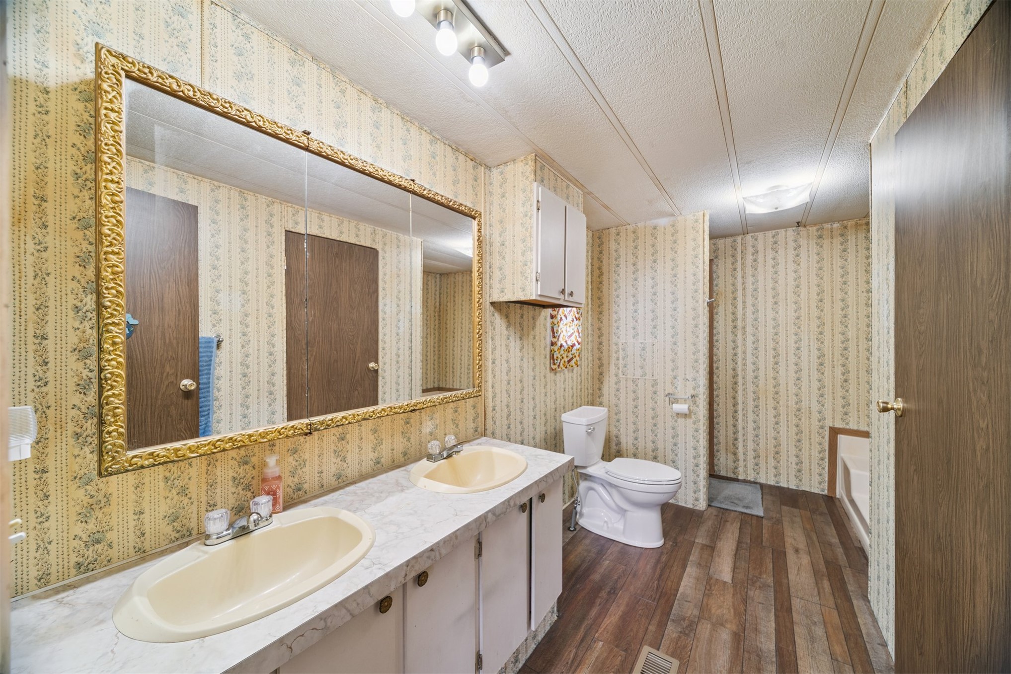 358126 E 5400 Road Jennings OK 74038