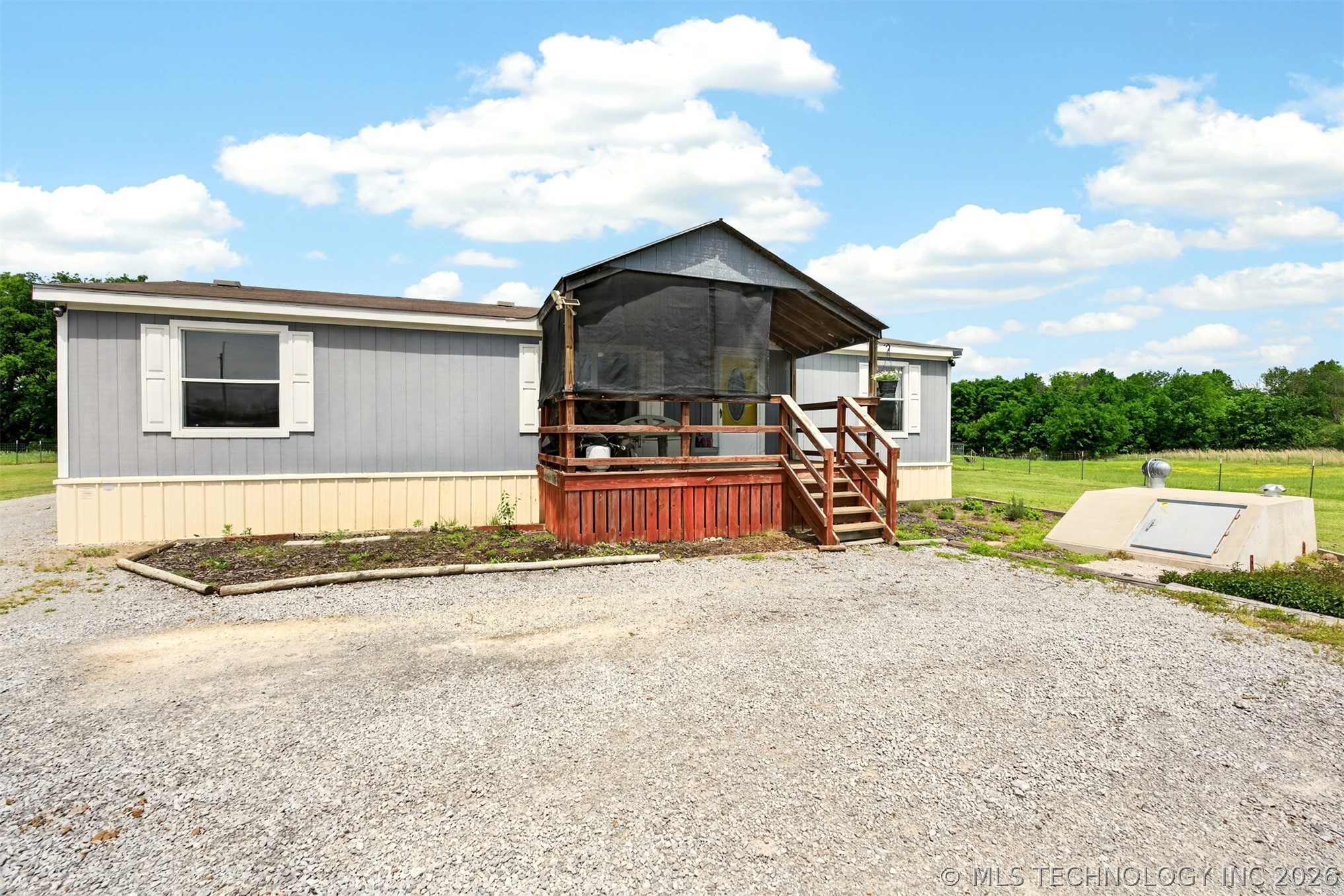 5860 W 573 Road Chouteau OK 74337