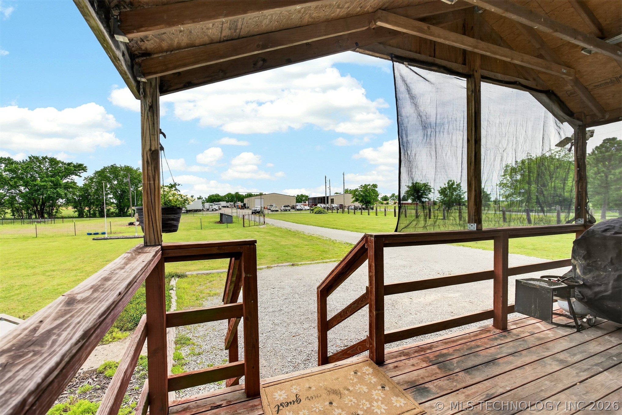5860 W 573 Road Chouteau OK 74337