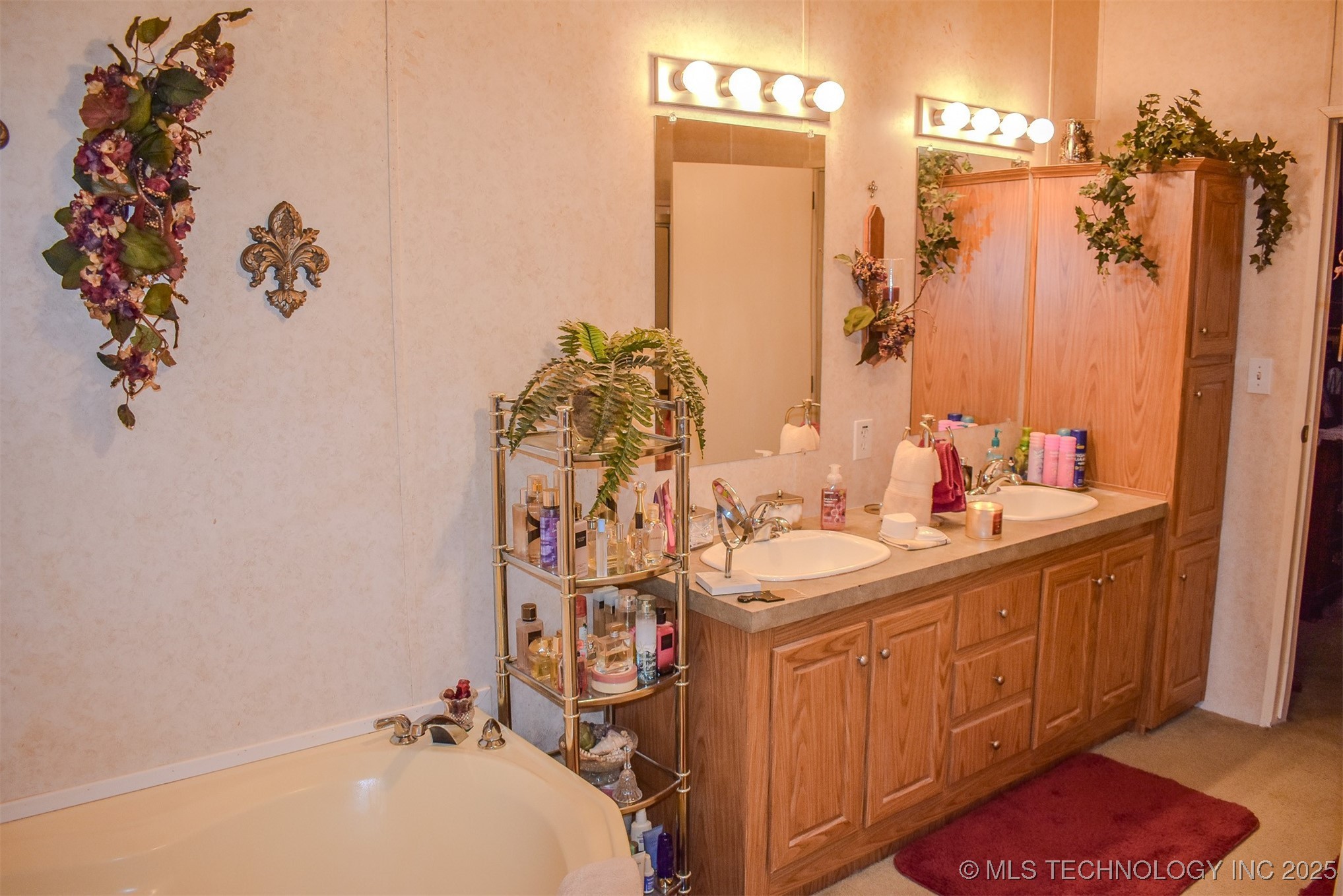 2418 E 2090 Road Hugo OK 74743