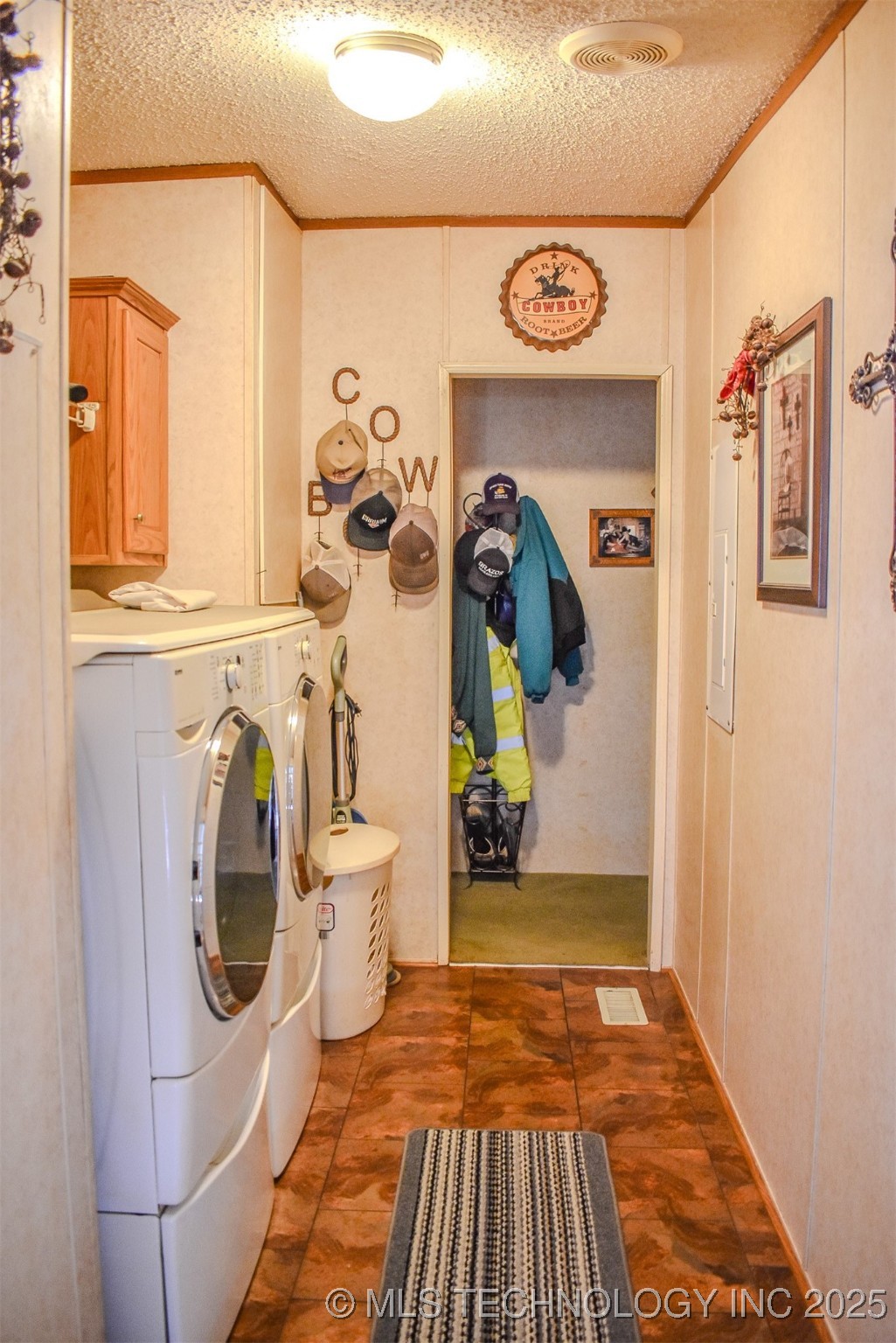 2418 E 2090 Road Hugo OK 74743