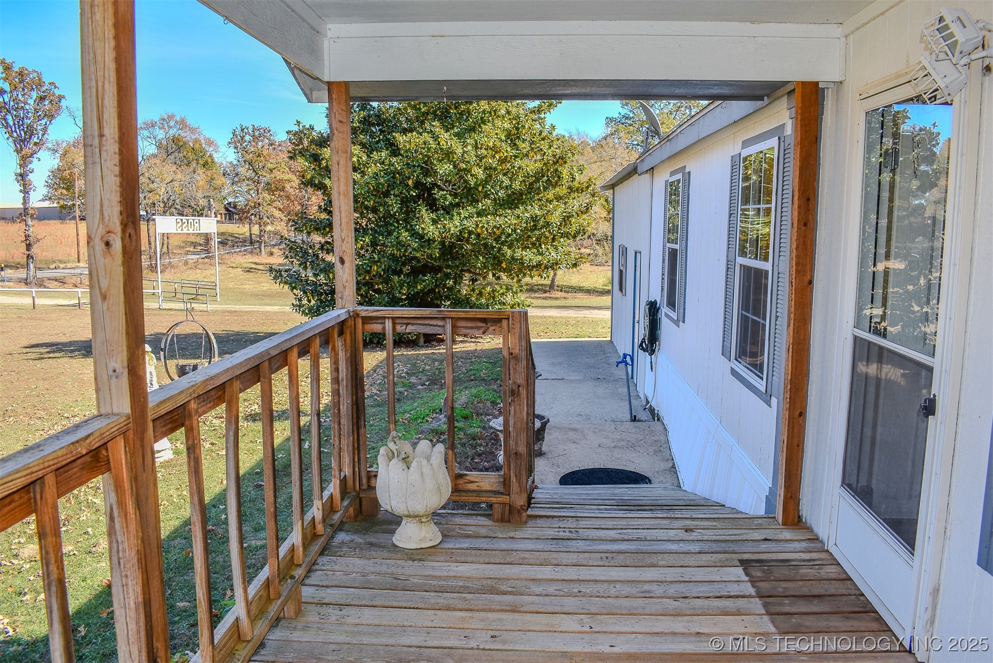 2418 E 2090 Road Hugo OK 74743