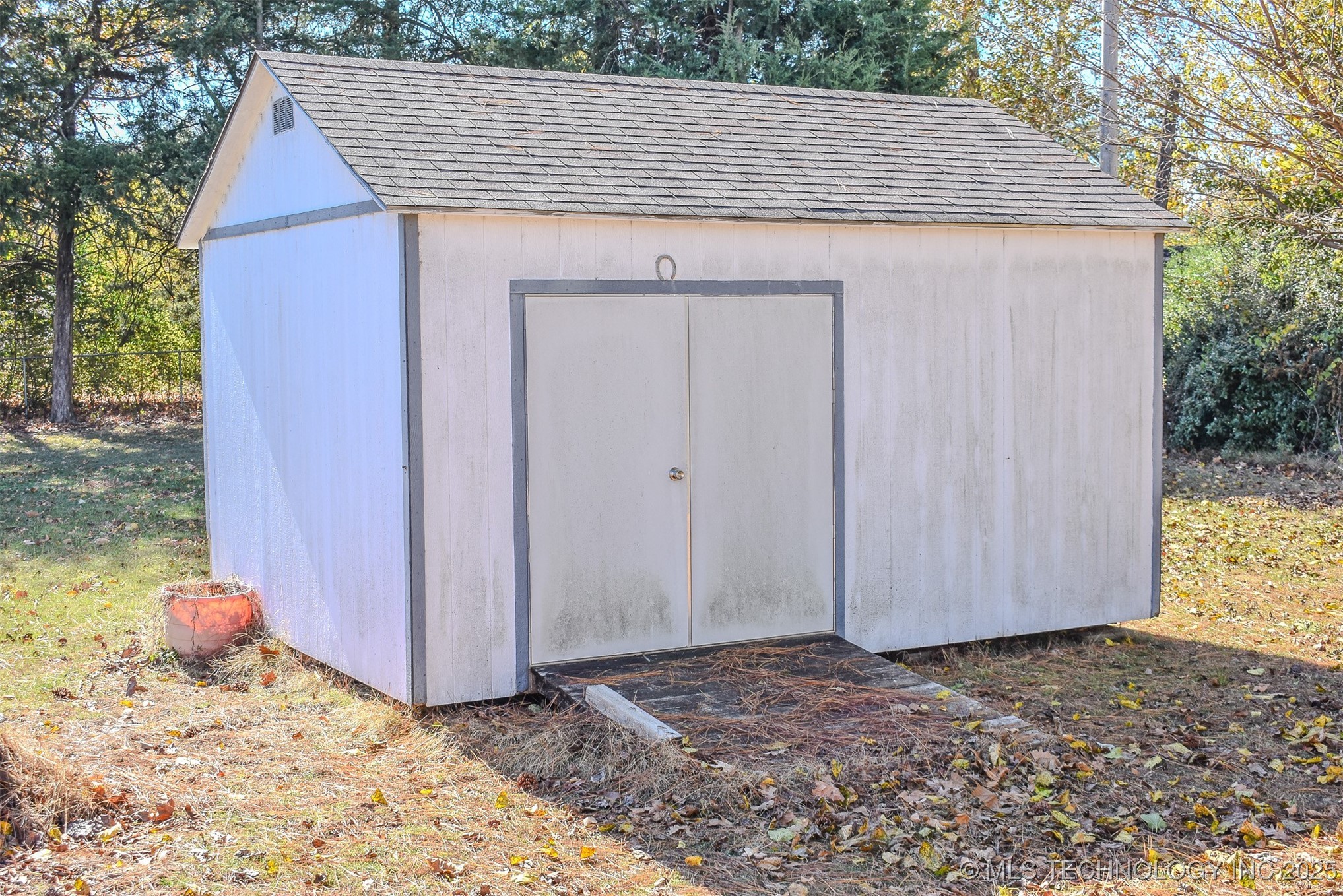 2418 E 2090 Road Hugo OK 74743