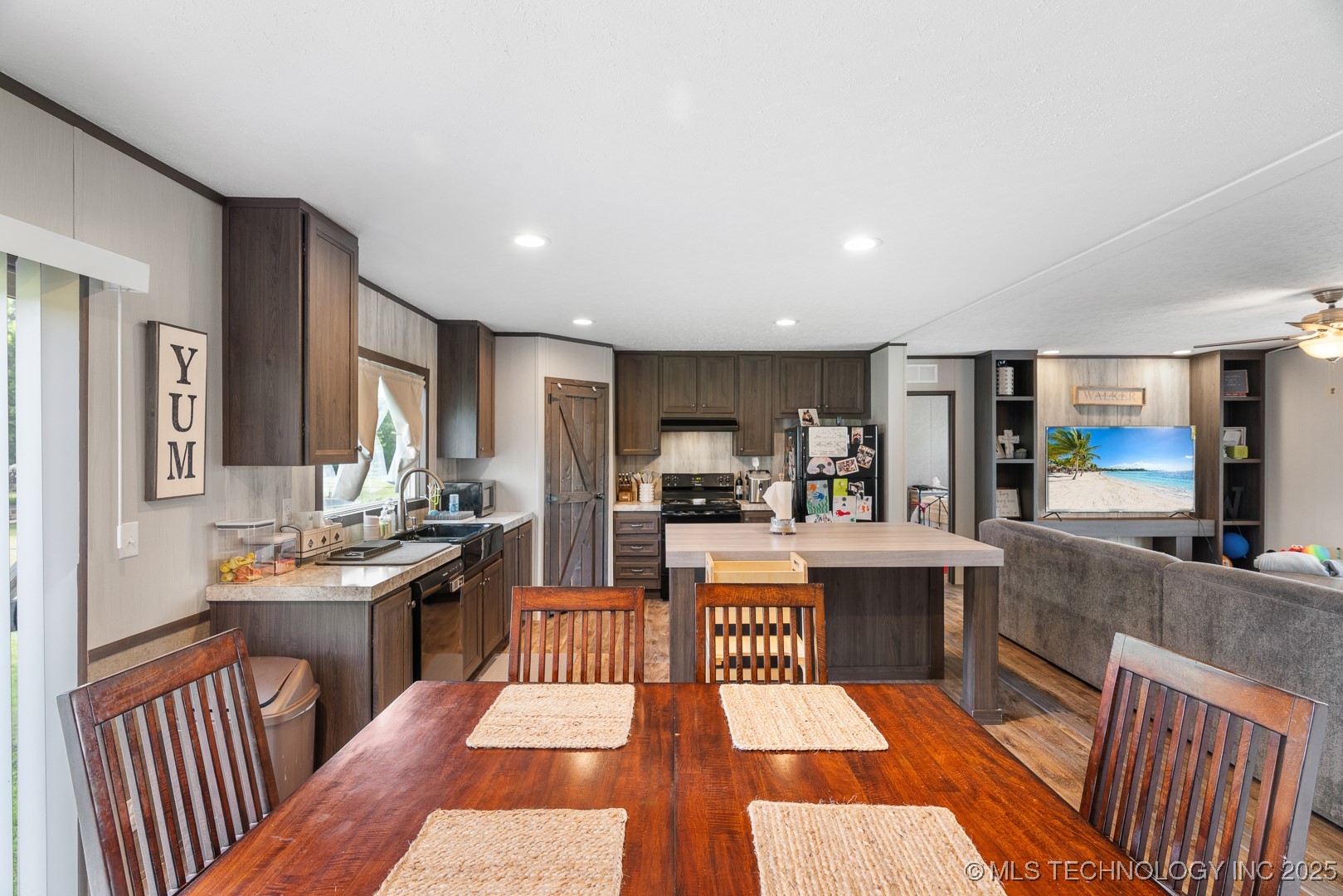 5941 Feather Street Kingston OK 73439