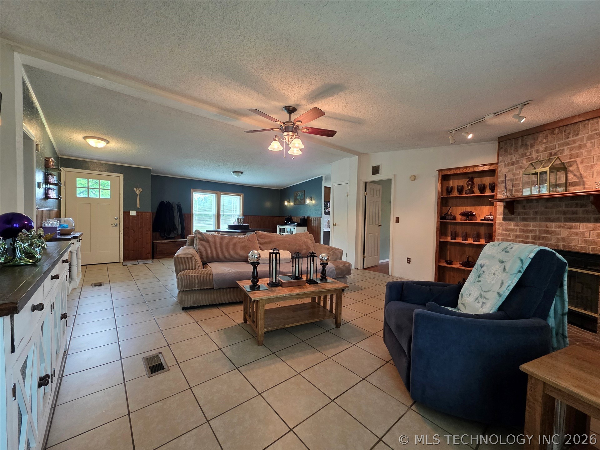 14894 E Main Street Claremore OK 74019