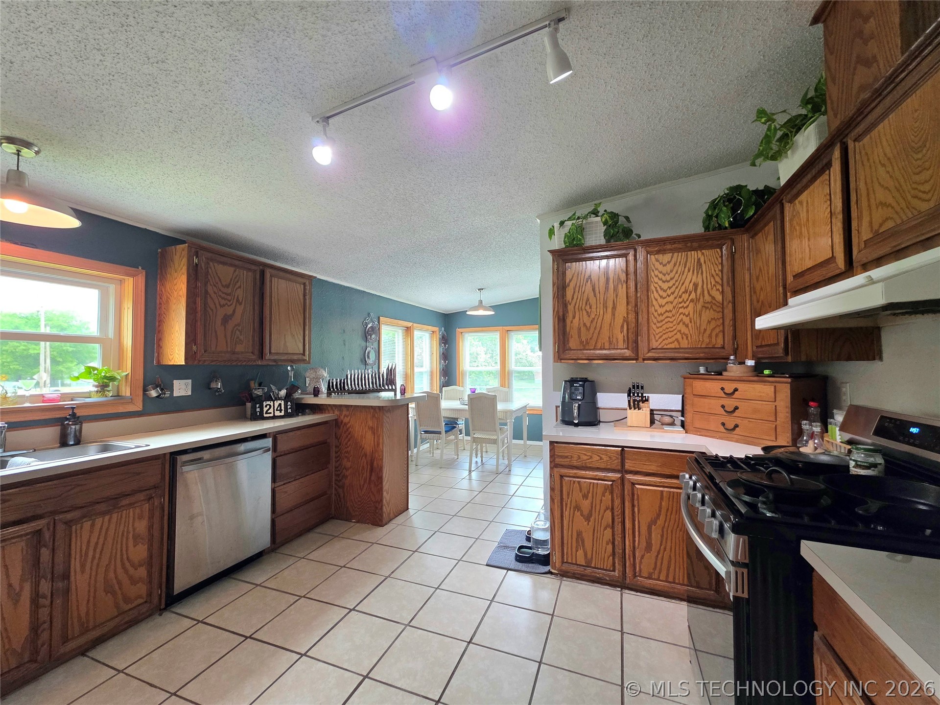 14894 E Main Street Claremore OK 74019