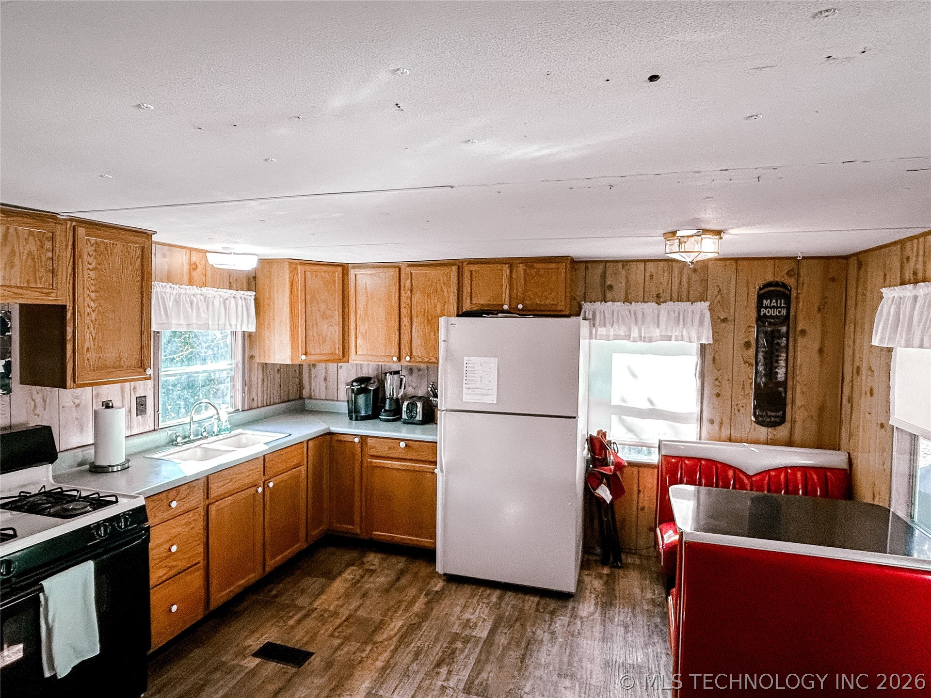 676 N Elm Street Eufaula OK 74432