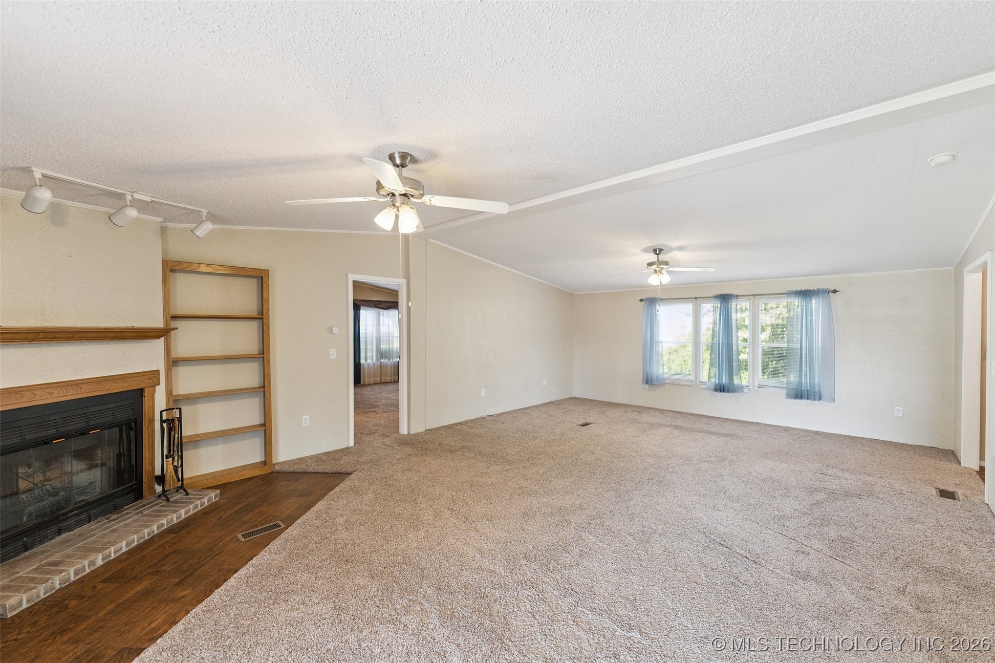 33 E Center Street Salina OK 74365