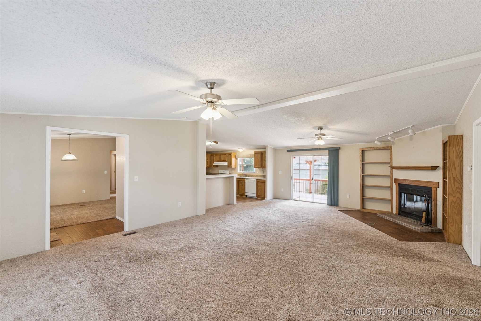 33 E Center Street Salina OK 74365