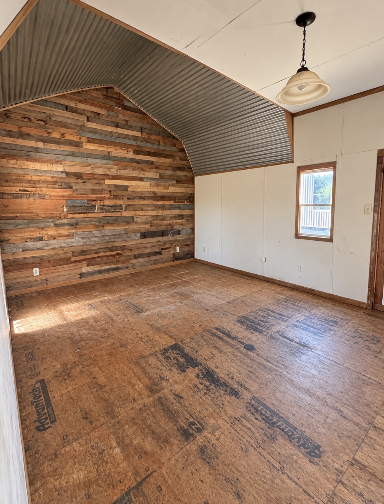 617 S Agra Cushing OK 74023