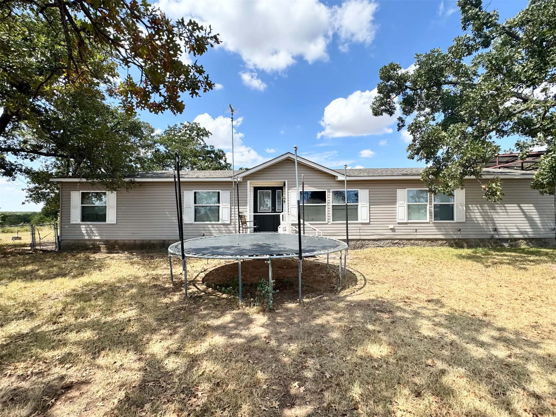 975 Claxton Healdton OK 73438