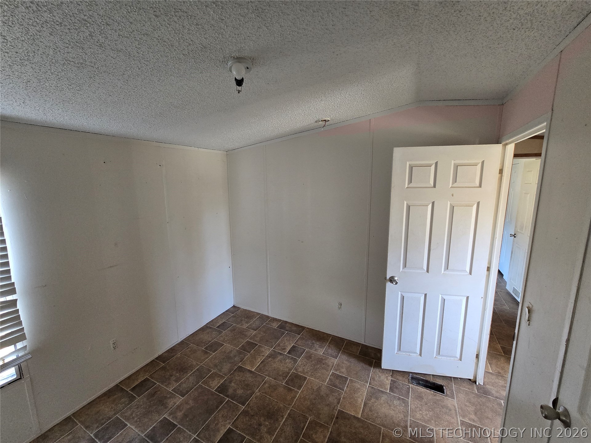 148 S Kennedy Street Vinita OK 74301