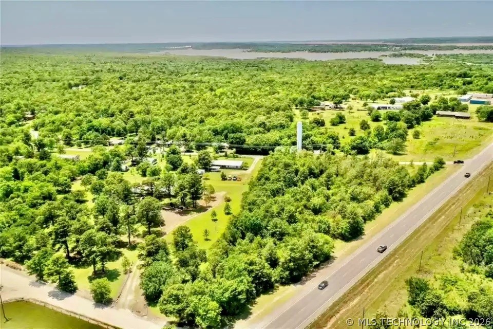 21 County Line Road E Eufaula OK 74432