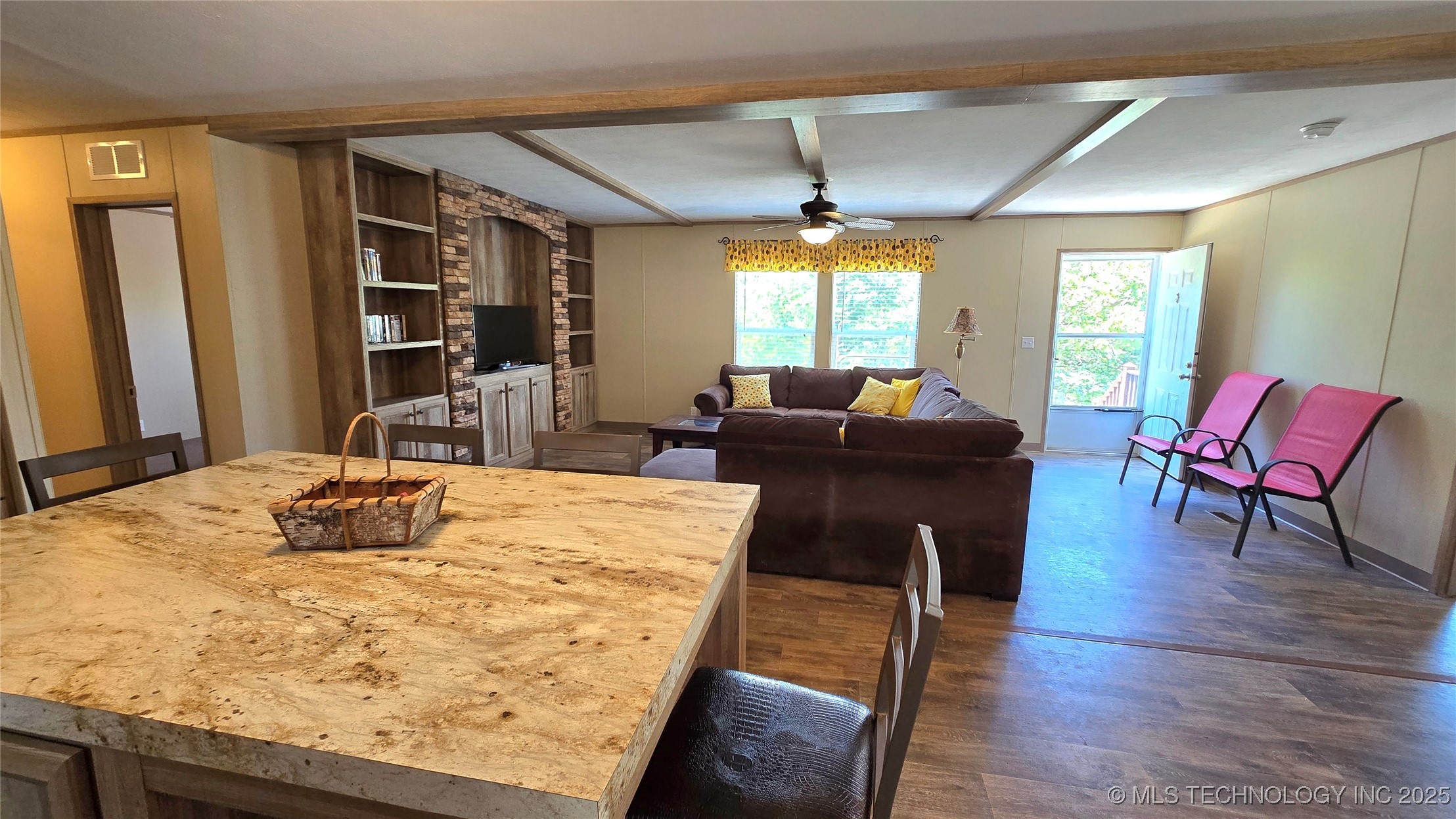 4918 Dozer Mountain Road Eufaula OK 74432
