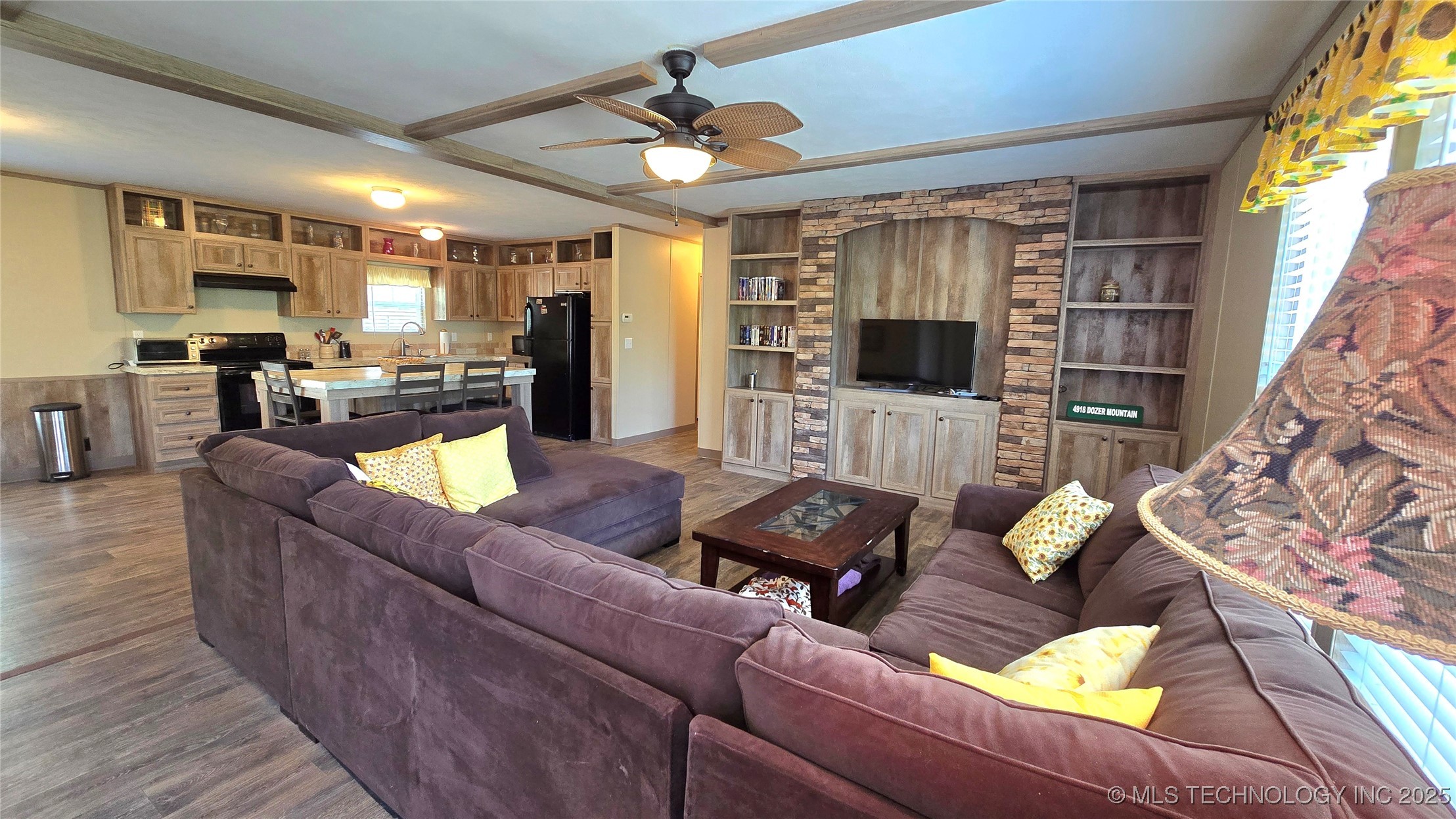 4918 Dozer Mountain Road Eufaula OK 74432