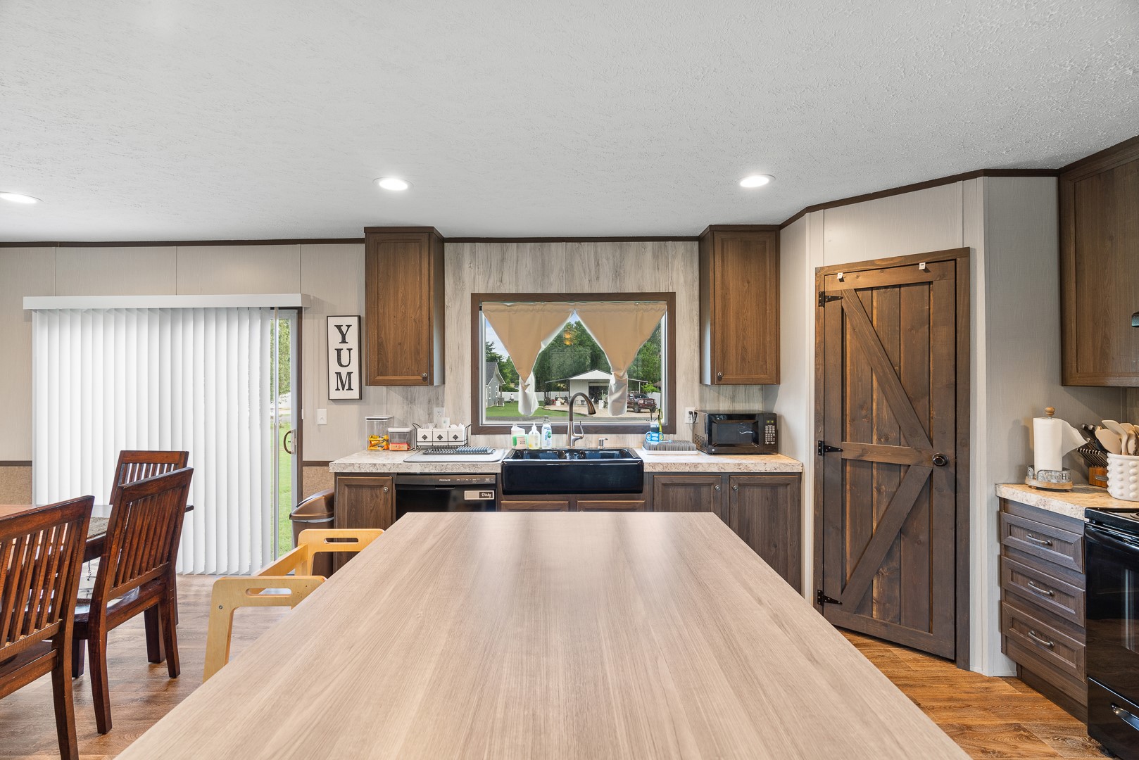 5941 Feather Street Kingston OK 73439