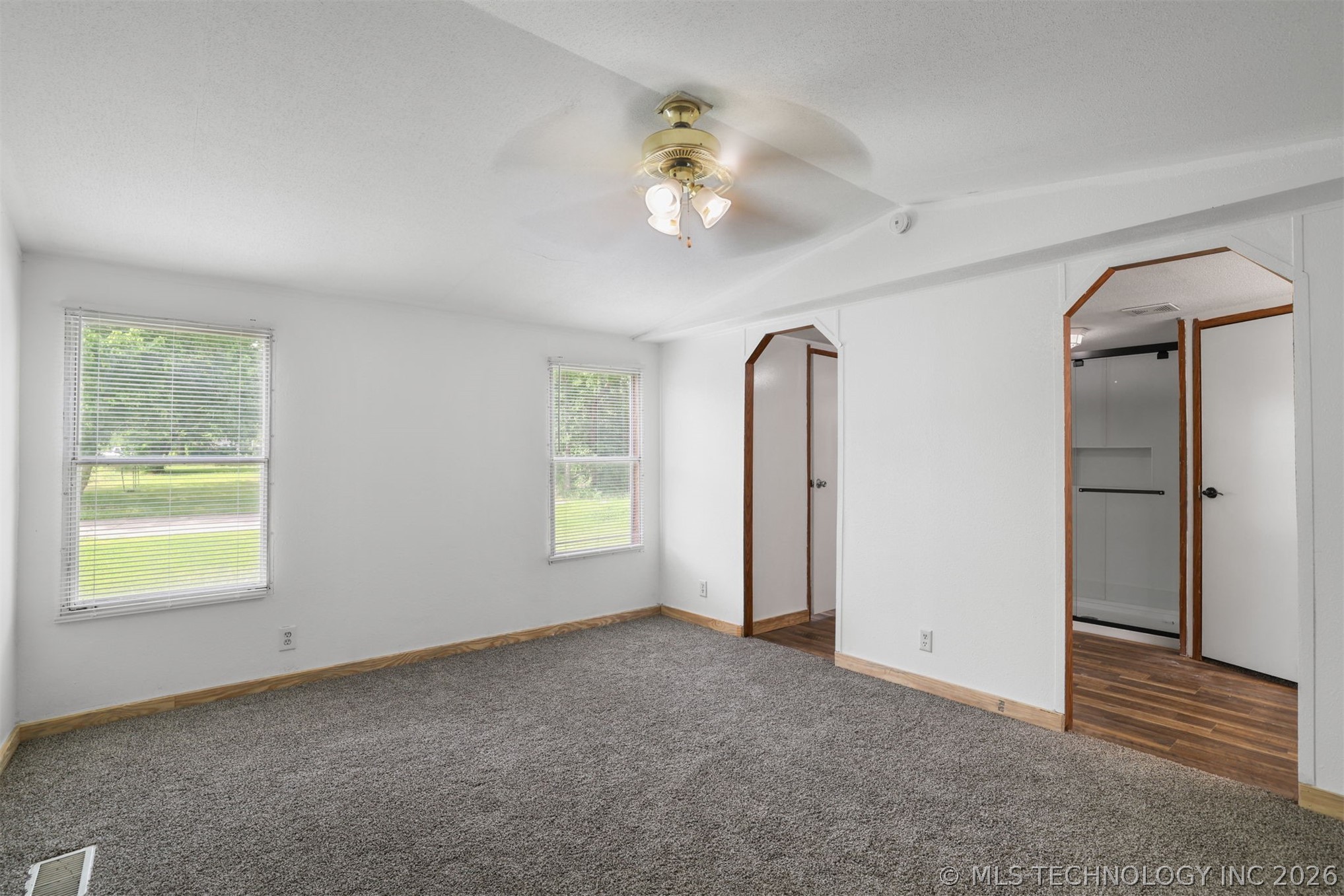 215 E Florida Durant OK 74701