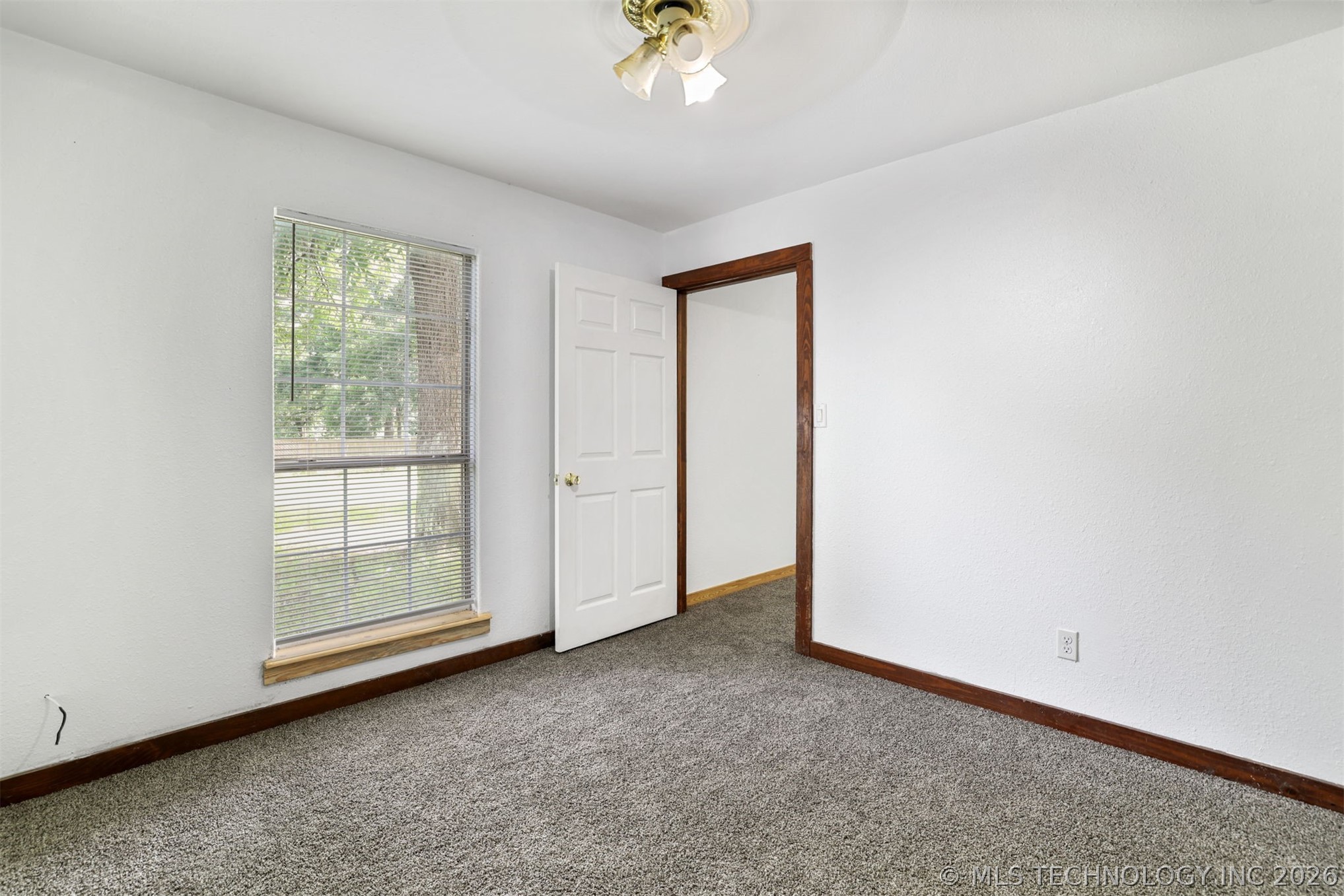 215 E Florida Durant OK 74701