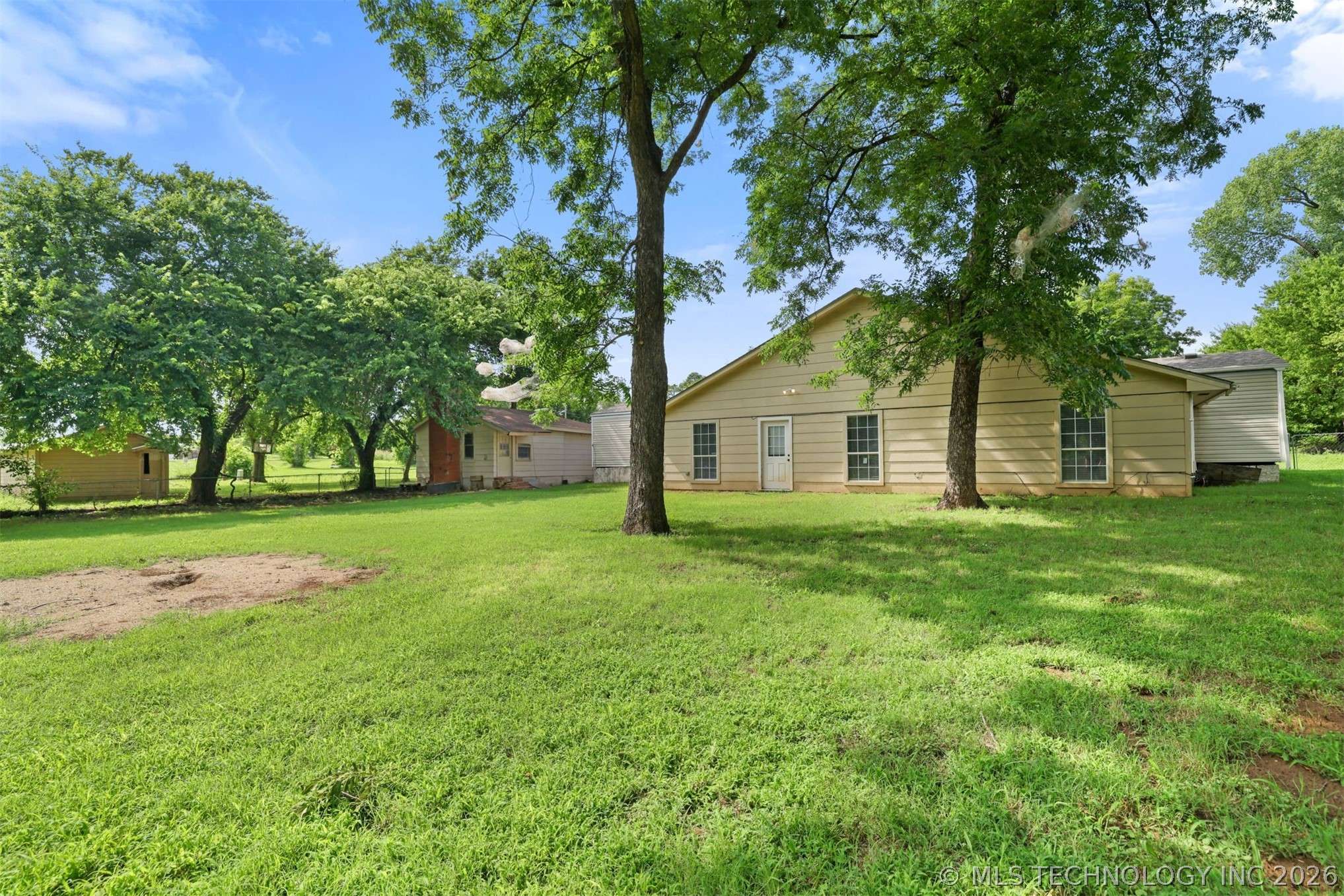 215 E Florida Durant OK 74701