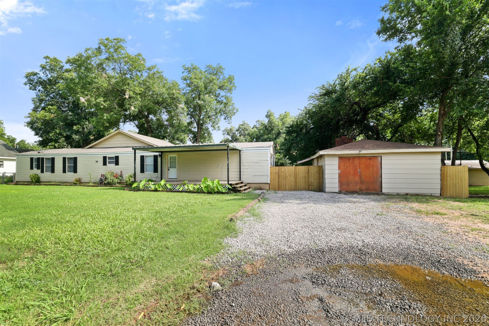215 E Florida Durant OK 74701