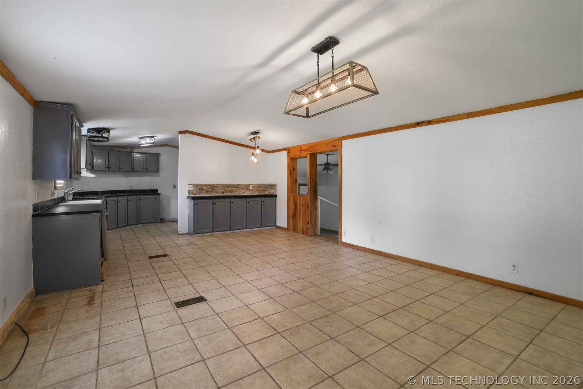 215 E Florida Durant OK 74701