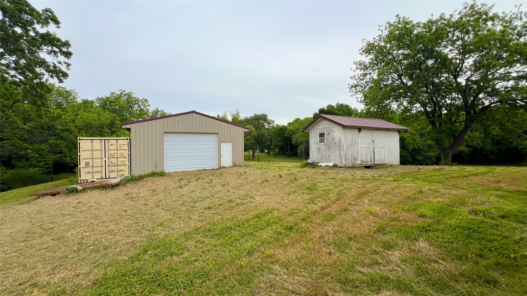 11324 E 64 Highway Webbers Falls OK 74470