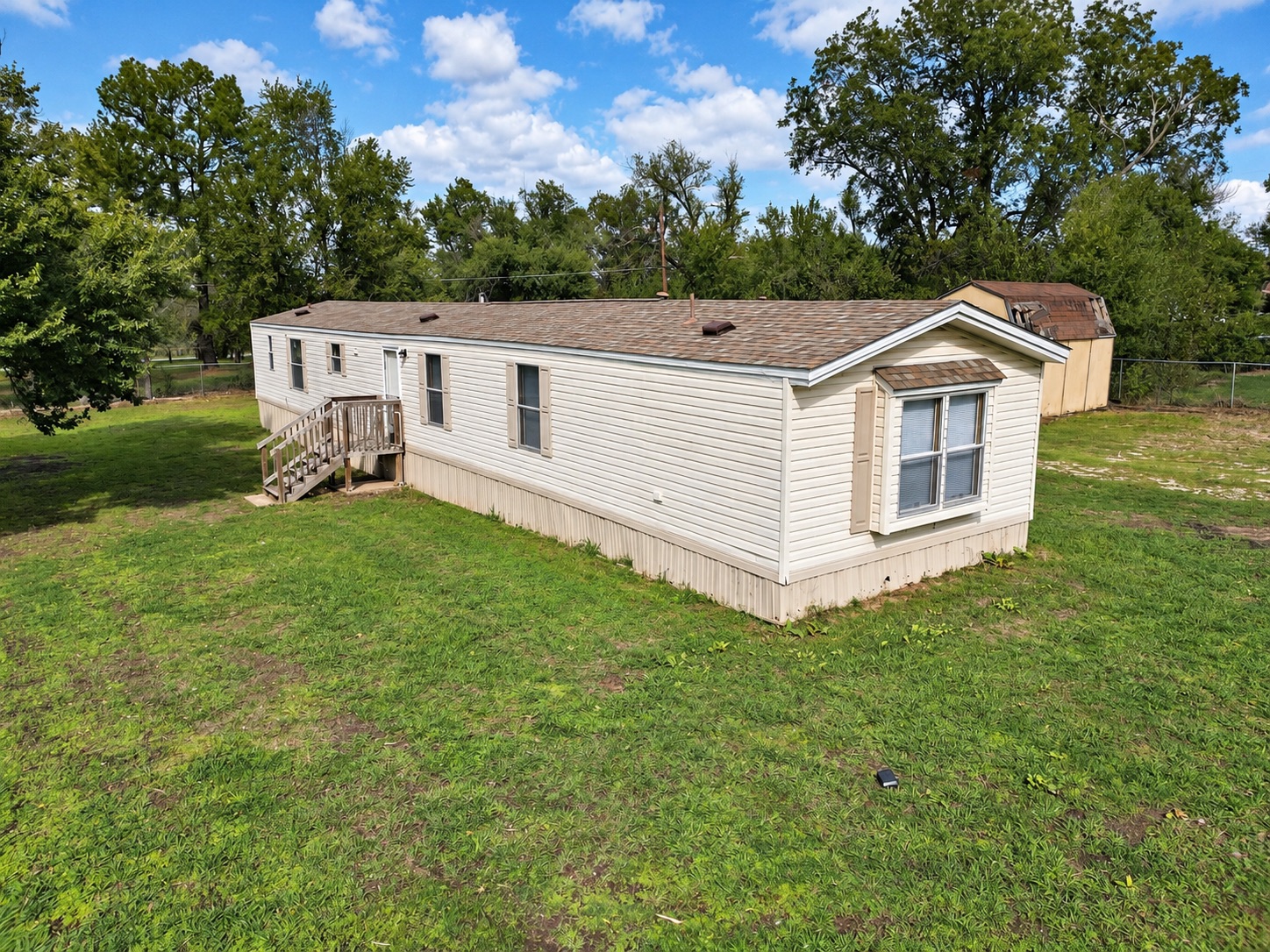 502 E Willow Holdenville OK 74848