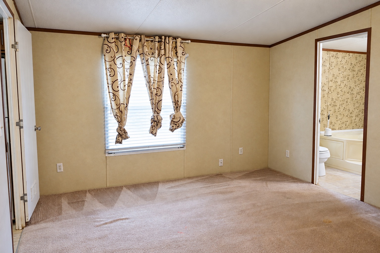 502 E Willow Holdenville OK 74848