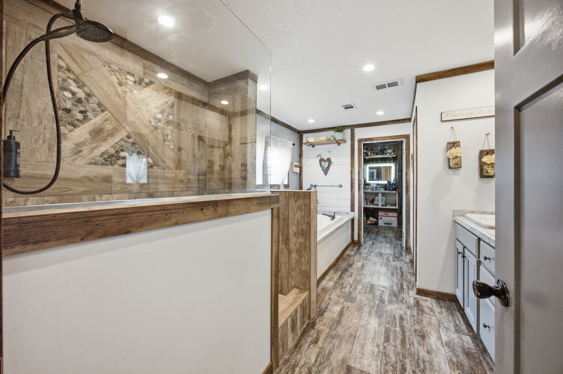 5172 S Sawmill Road Atoka OK 74525